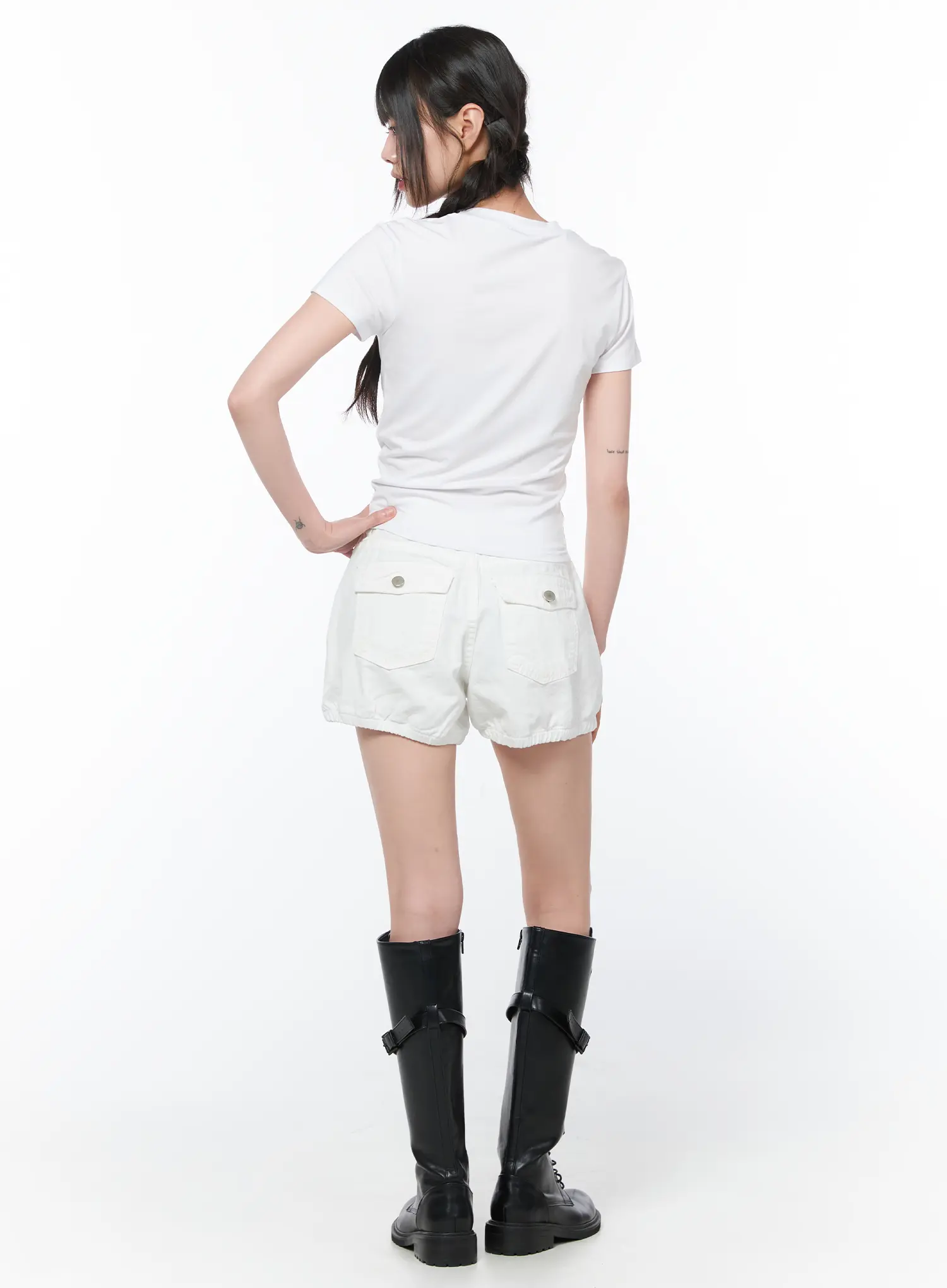 Elastic Hem Shorts CA528 - Image 7