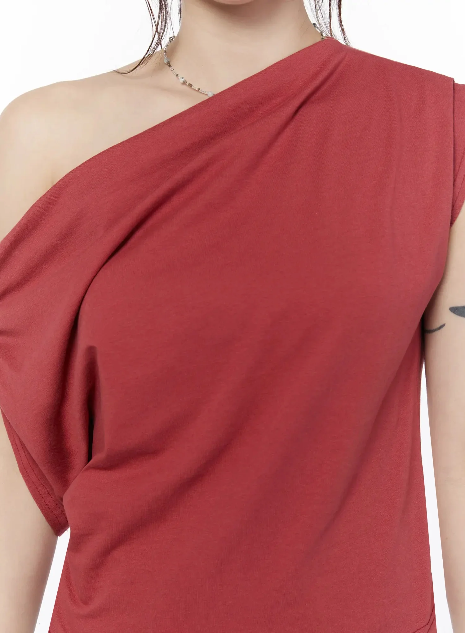 Elegant Draped Off-Shoulder Top IY515 - Image 4