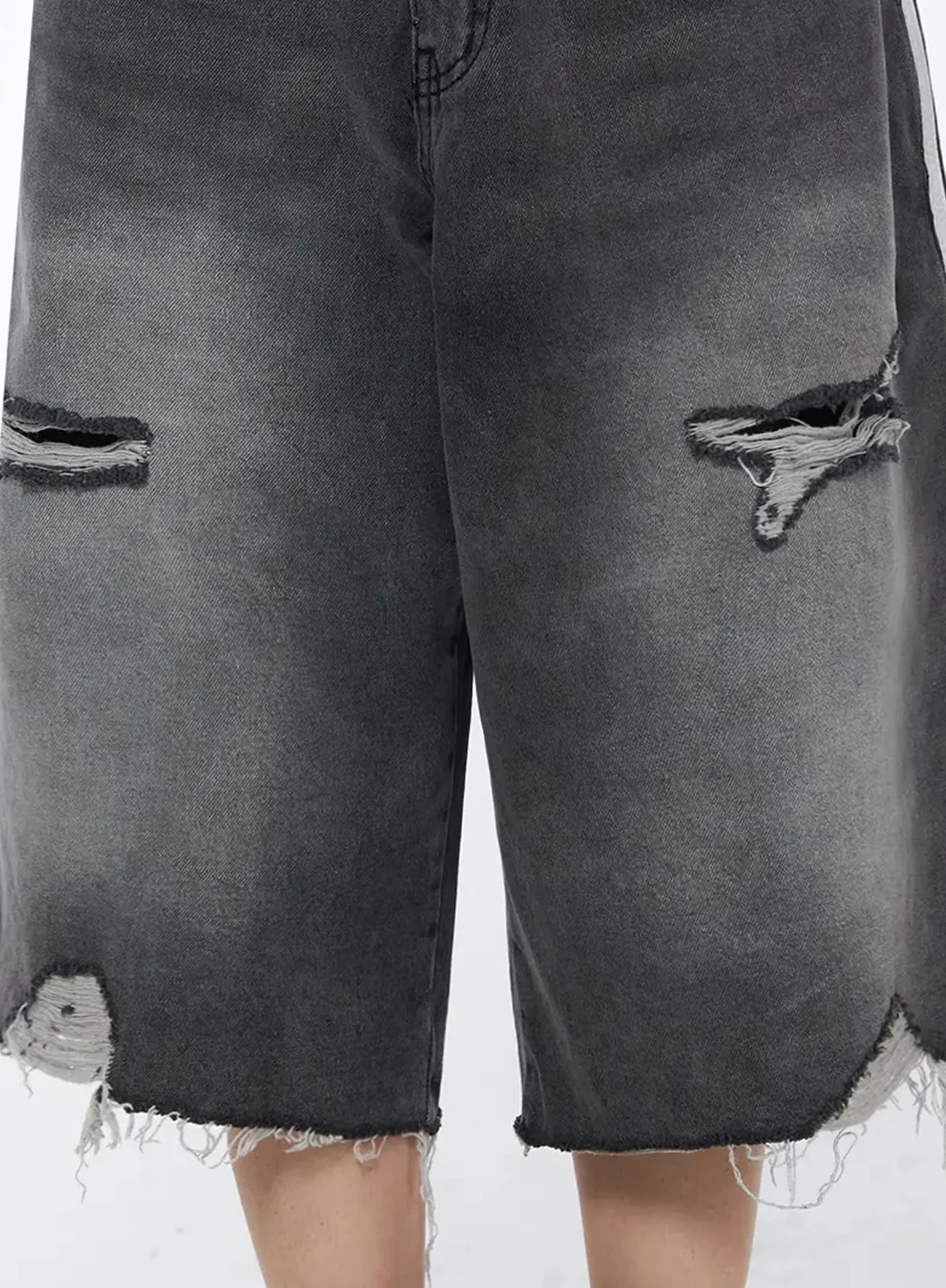 Elya Distressed Bermuda Jorts IU509 - Image 5