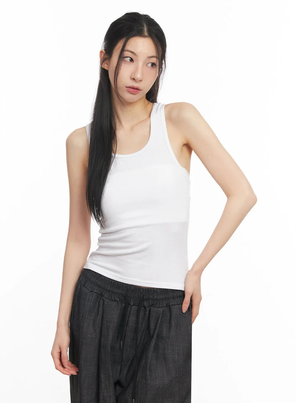 Essential Cross-Back Tank Top IY529 - Image 9