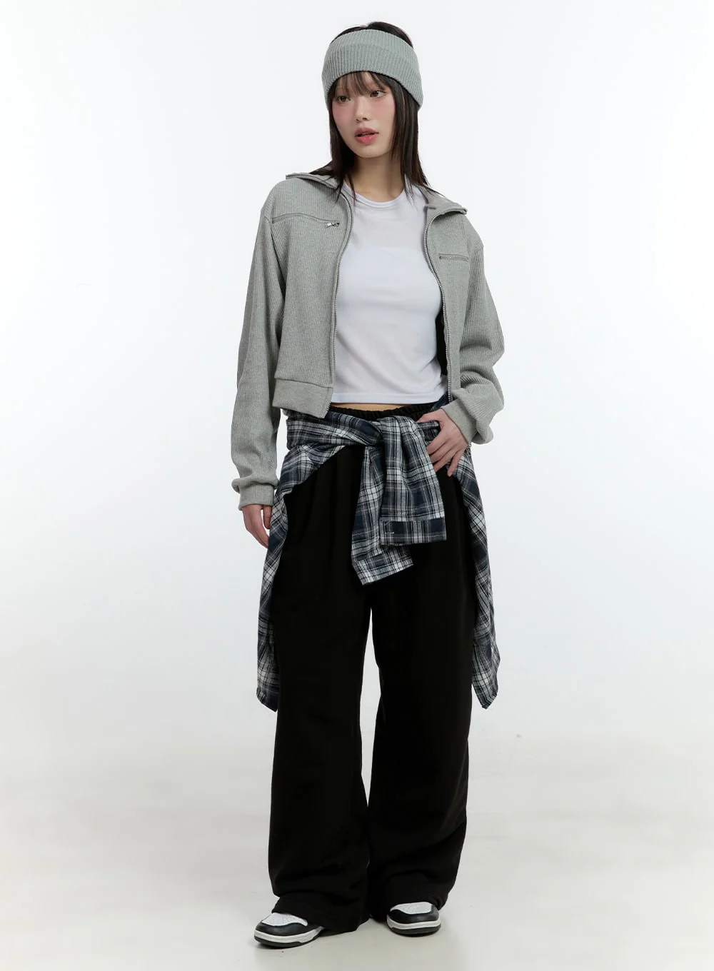 Essential Pintuck Wide-Leg Sweatpants CF507 - Image 2