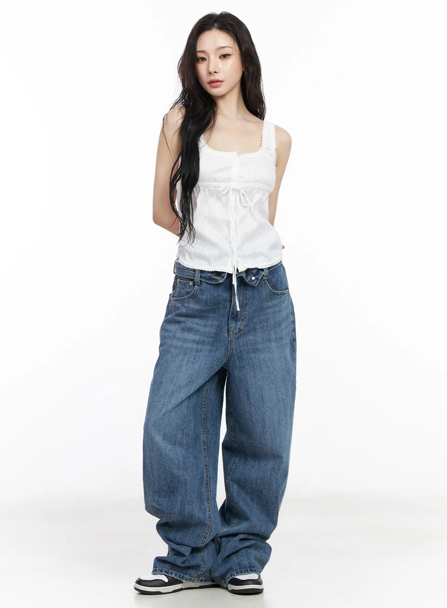 Eunj Low Rise Wide Leg Jeans CM519 - Image 5