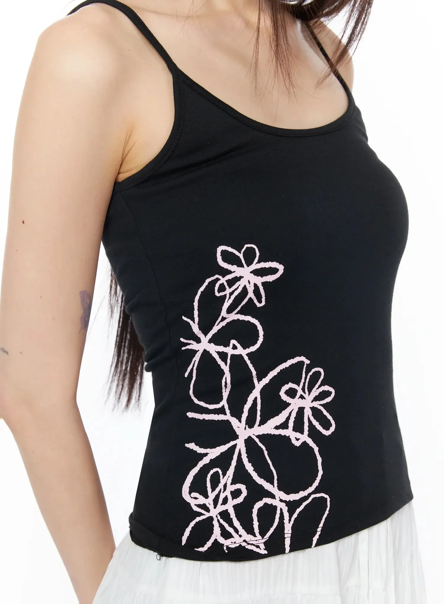 Floral Embroidered Sleeveless Top IY525 - Image 16