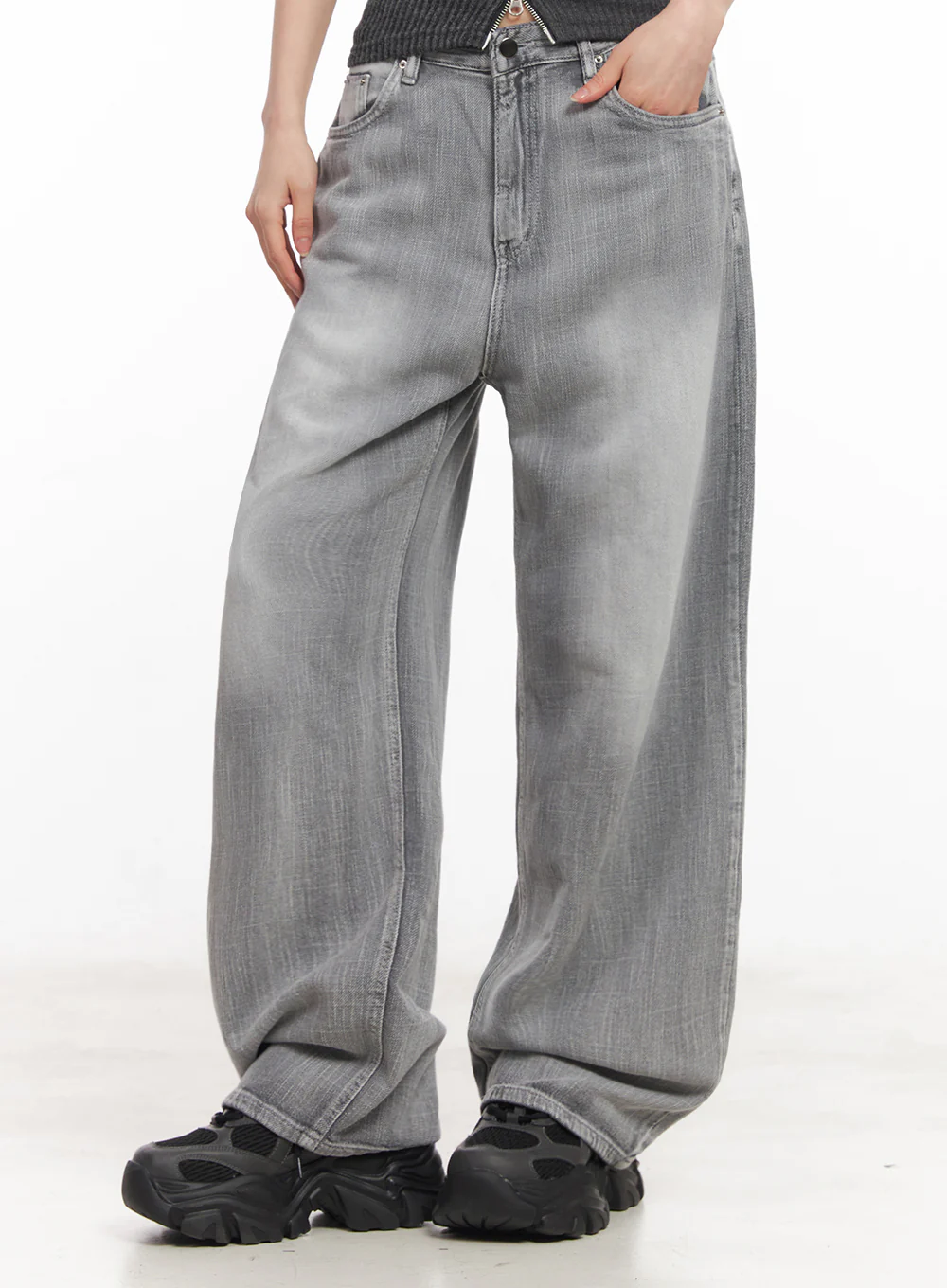 Flore Washed Wide-Leg Jeans IY516 - Image 3