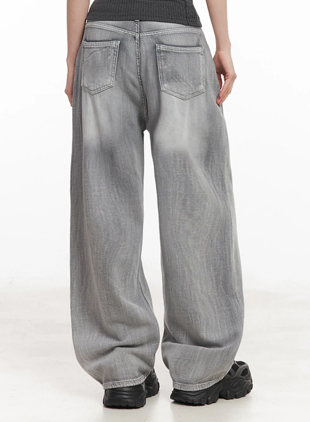 Flore Washed Wide-Leg Jeans IY516 - Image 7