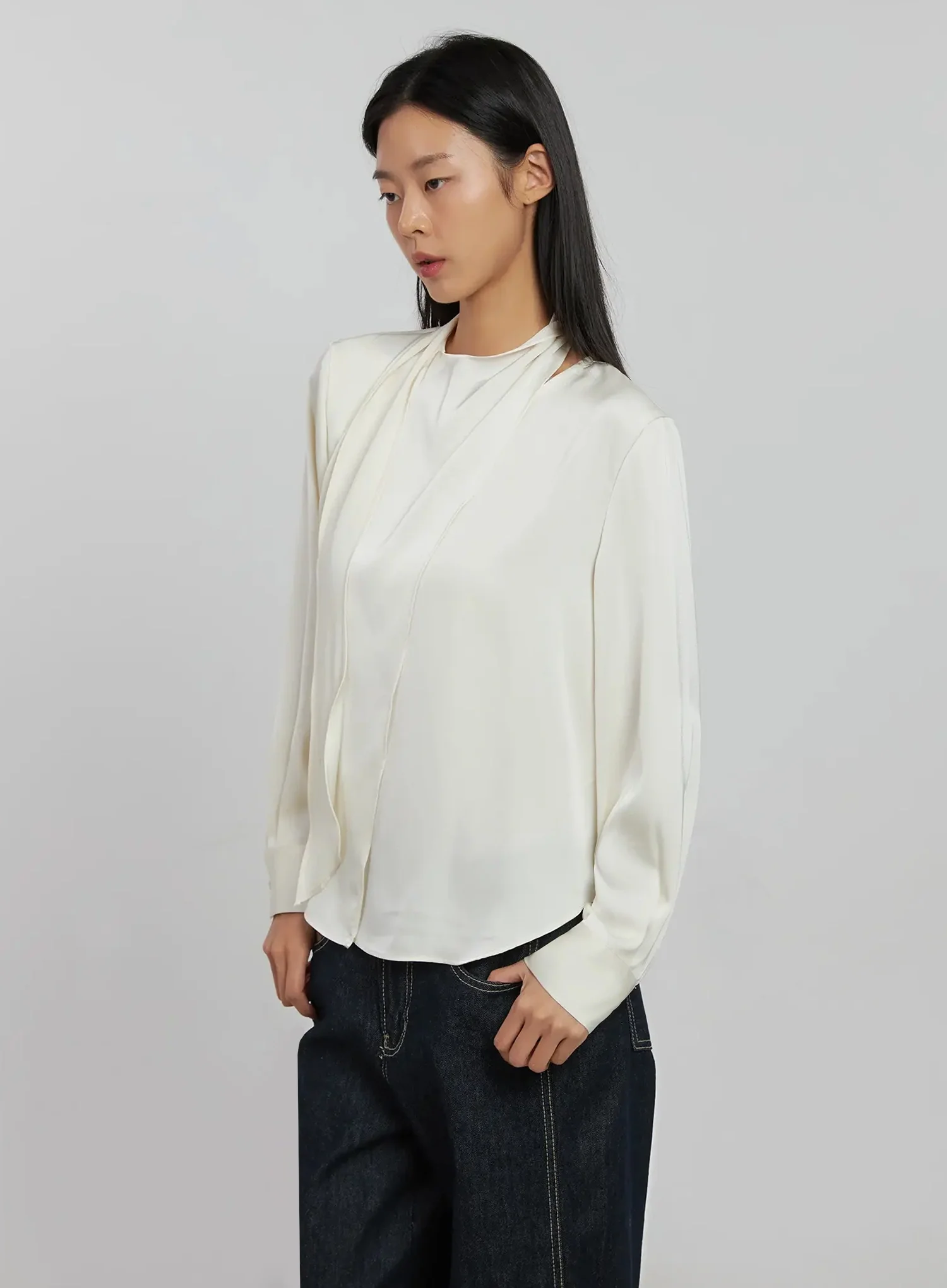 Flowy Neck Tie Blouse IJ509 - Image 2