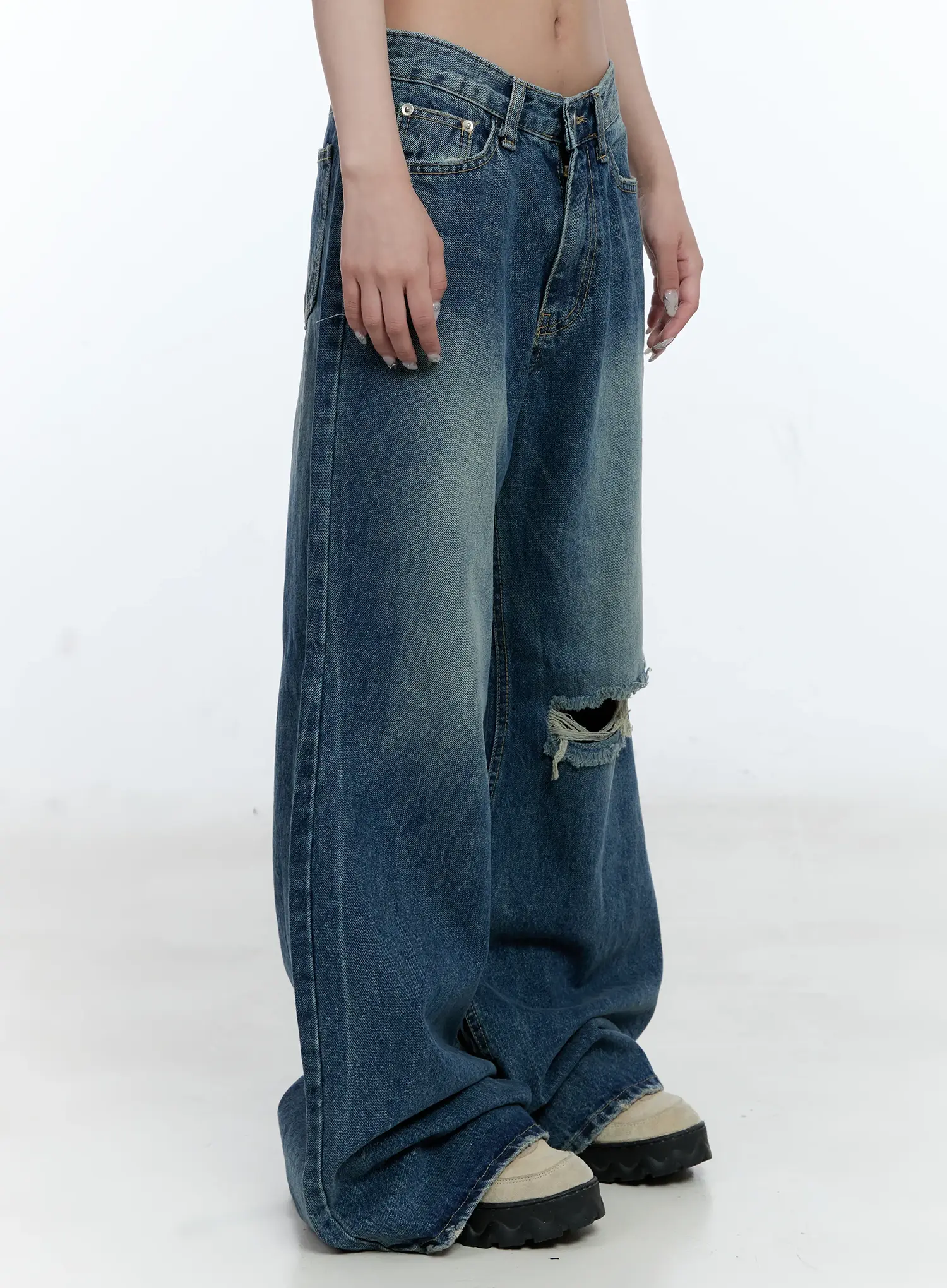 Gabi Distressed Semi-Flared Denim Jeans CG501 - Image 10