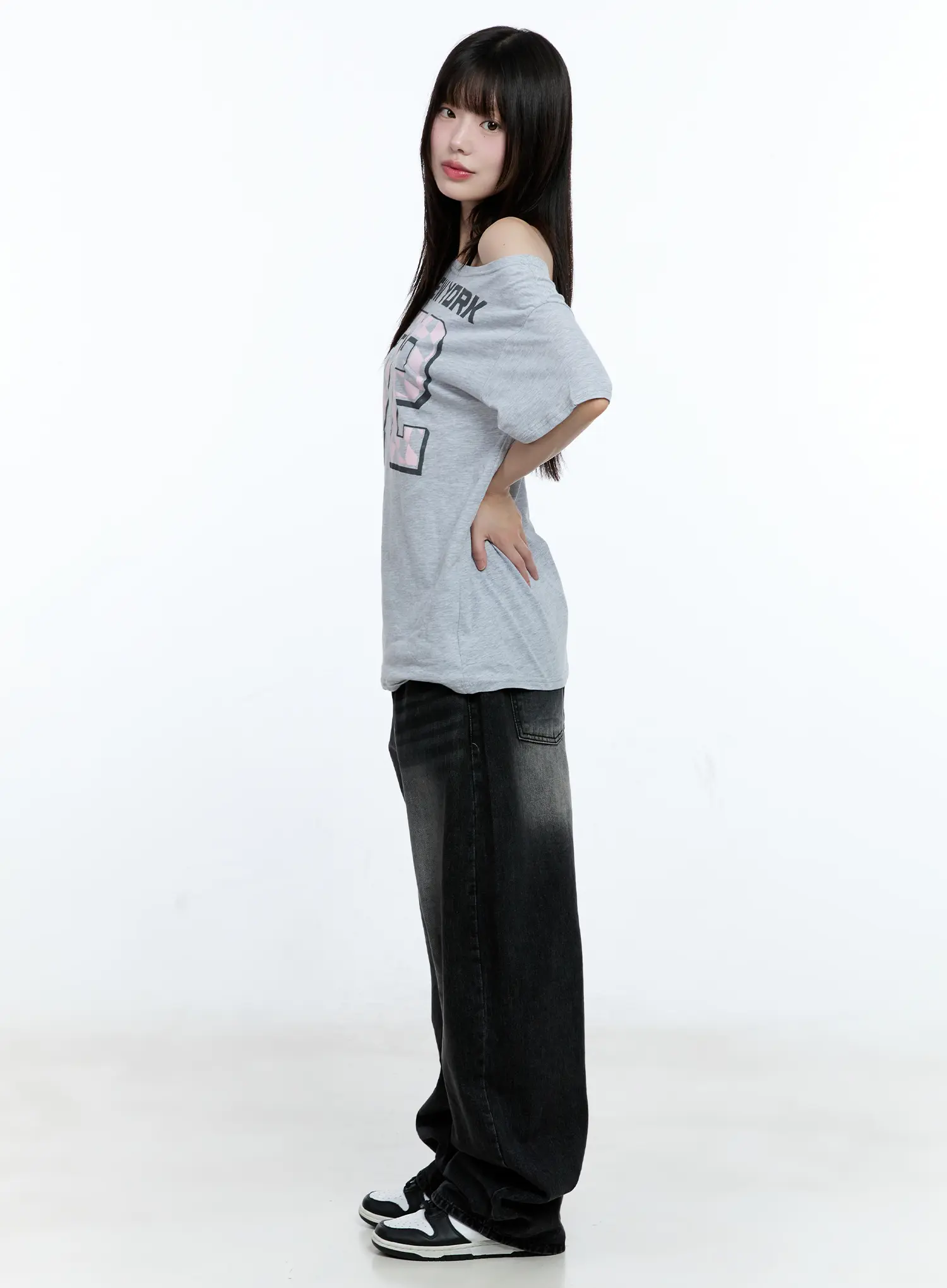 Gayeon Washed Wide-Leg Jeans CG507 - Image 7