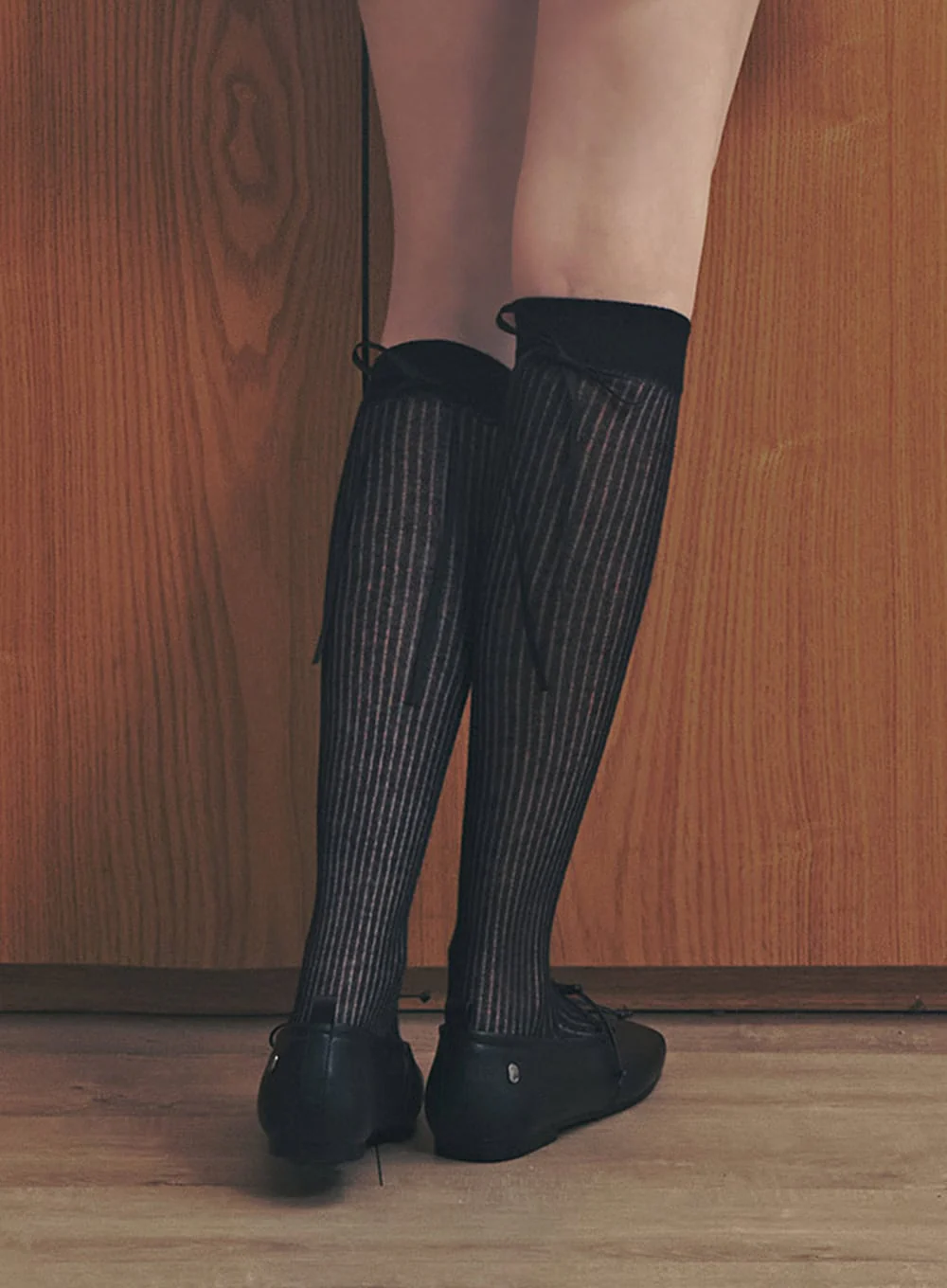 Grace Back Ribbon Socks IA521 - Image 2