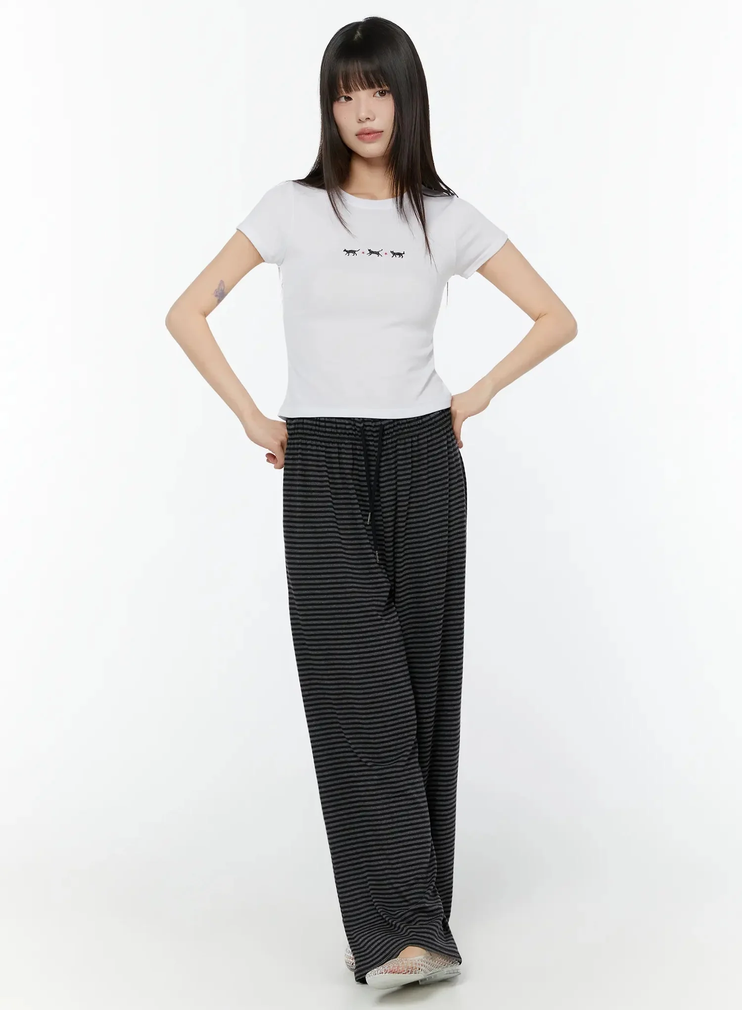 Graphic Cropped T-Shirt CU515 - Image 9