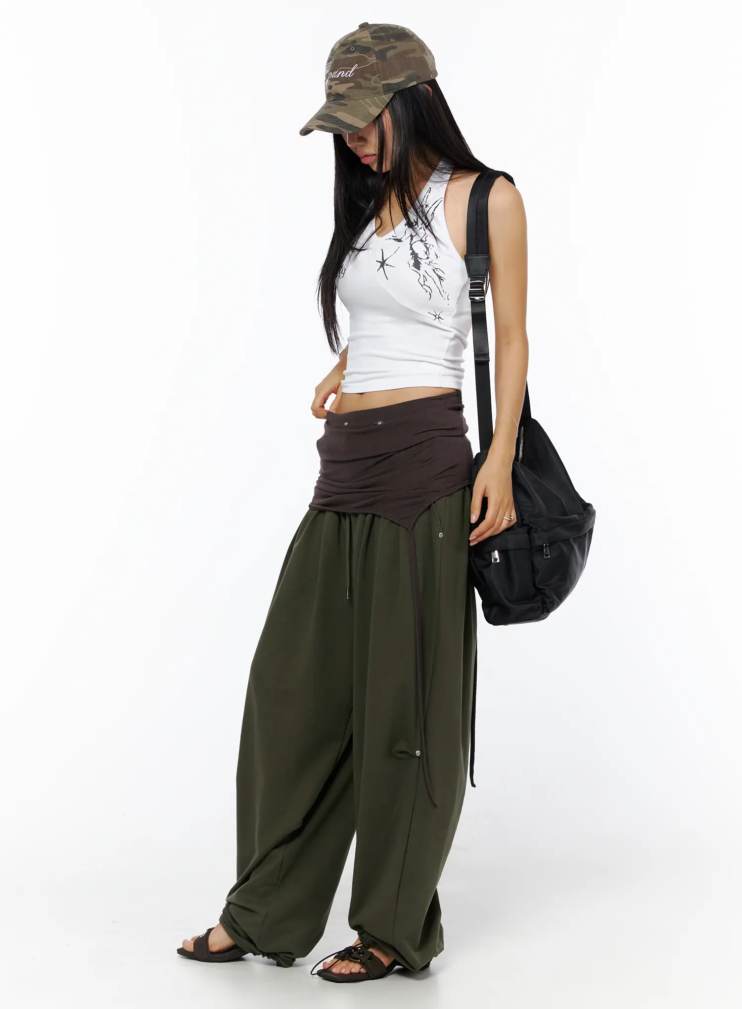 Graphic Halter Neck Crop Top CU512 - Image 7
