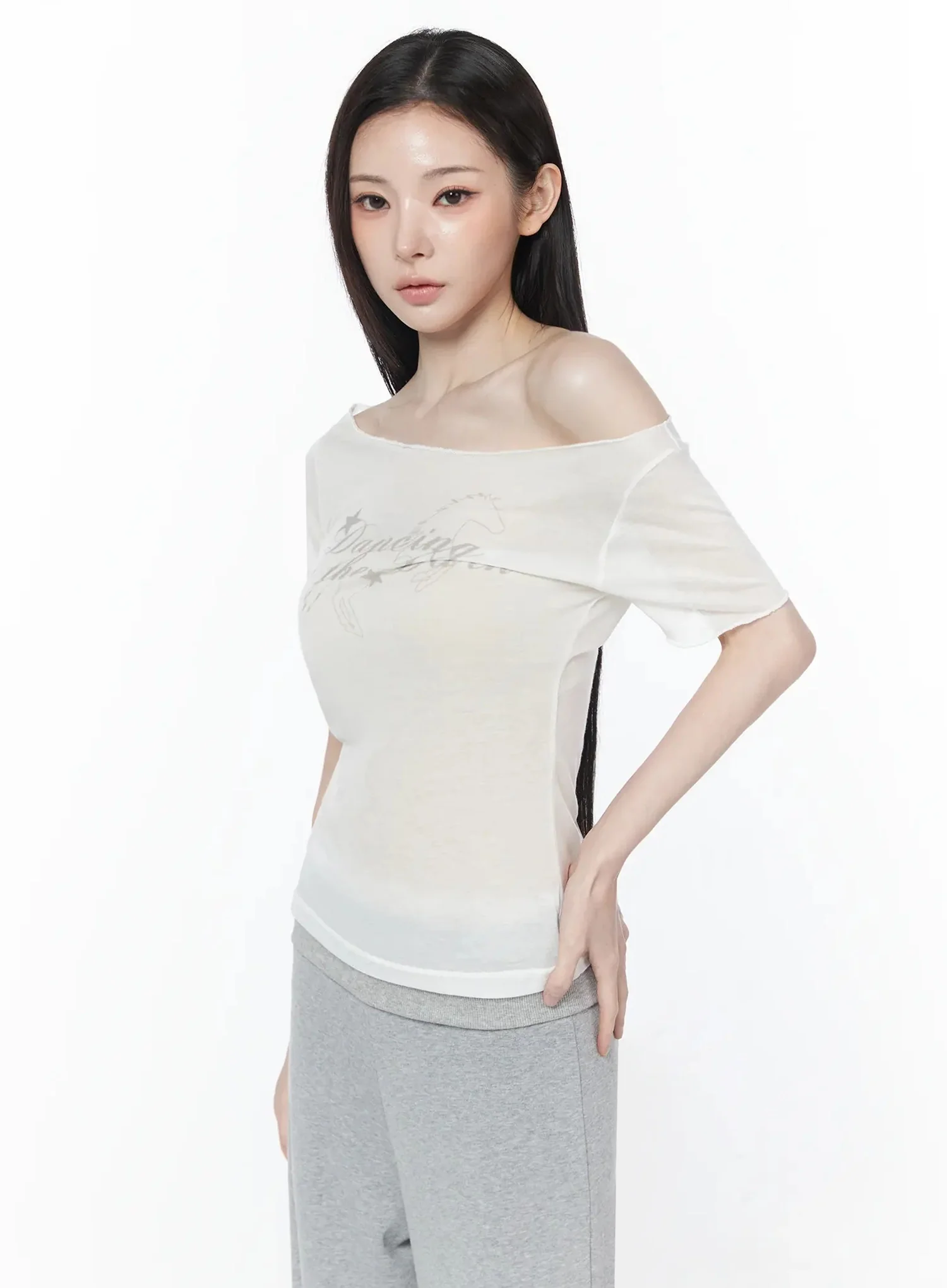 Graphic Off-Shoulder Top IU512 - Image 2