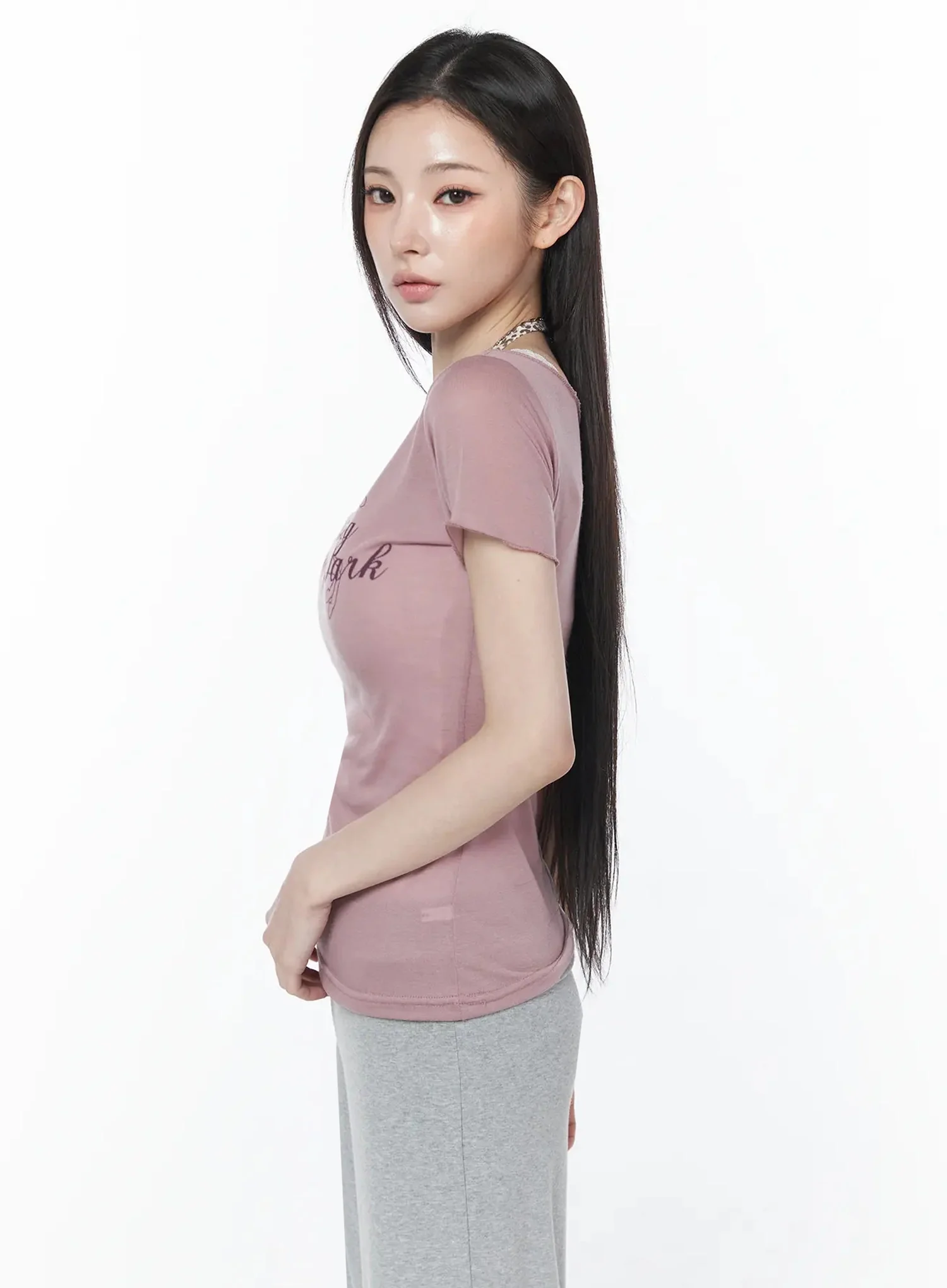 Graphic Off-Shoulder Top IU512 - Image 8