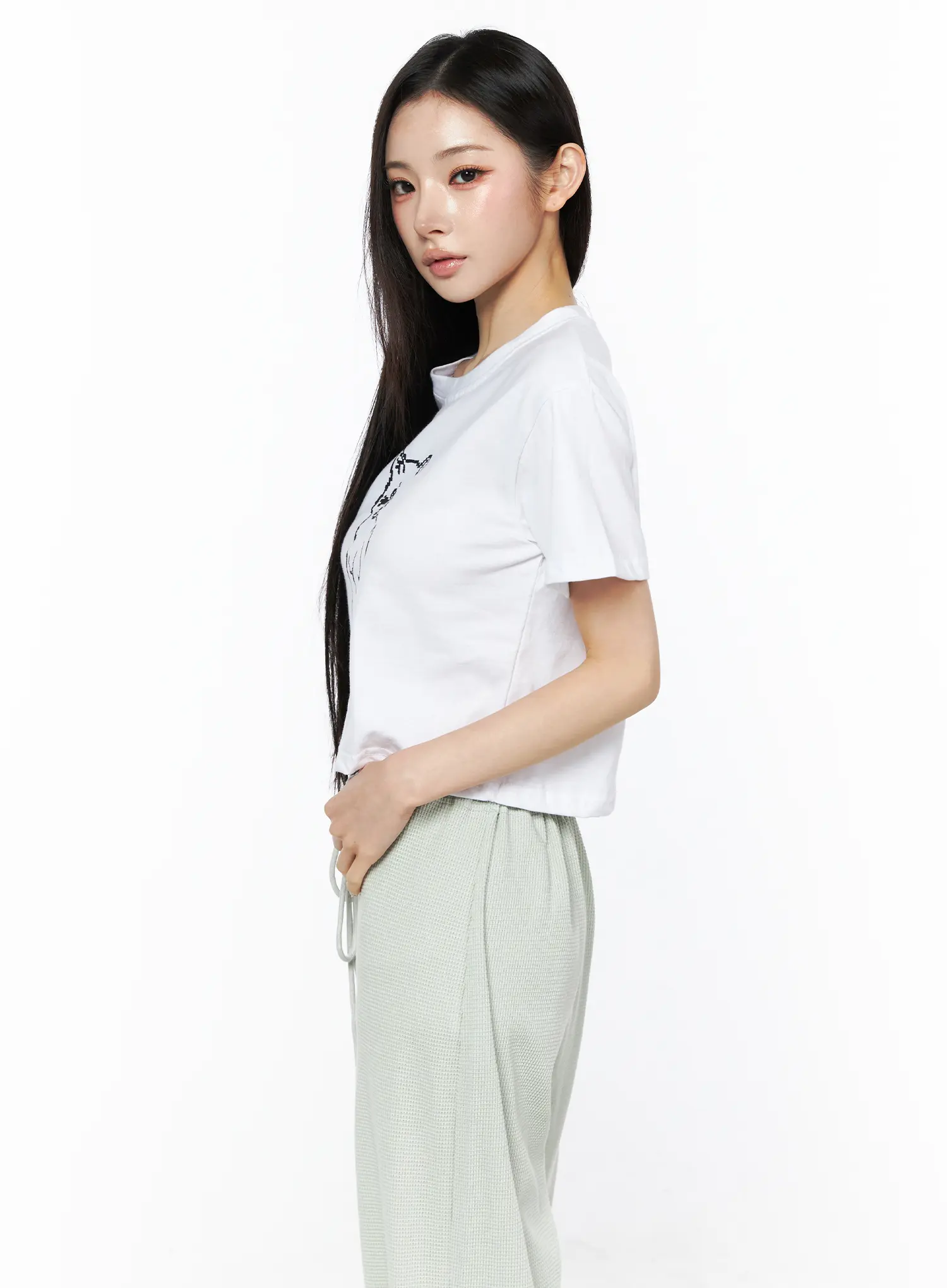 Graphic Print Crop Tee CU511 - Image 6