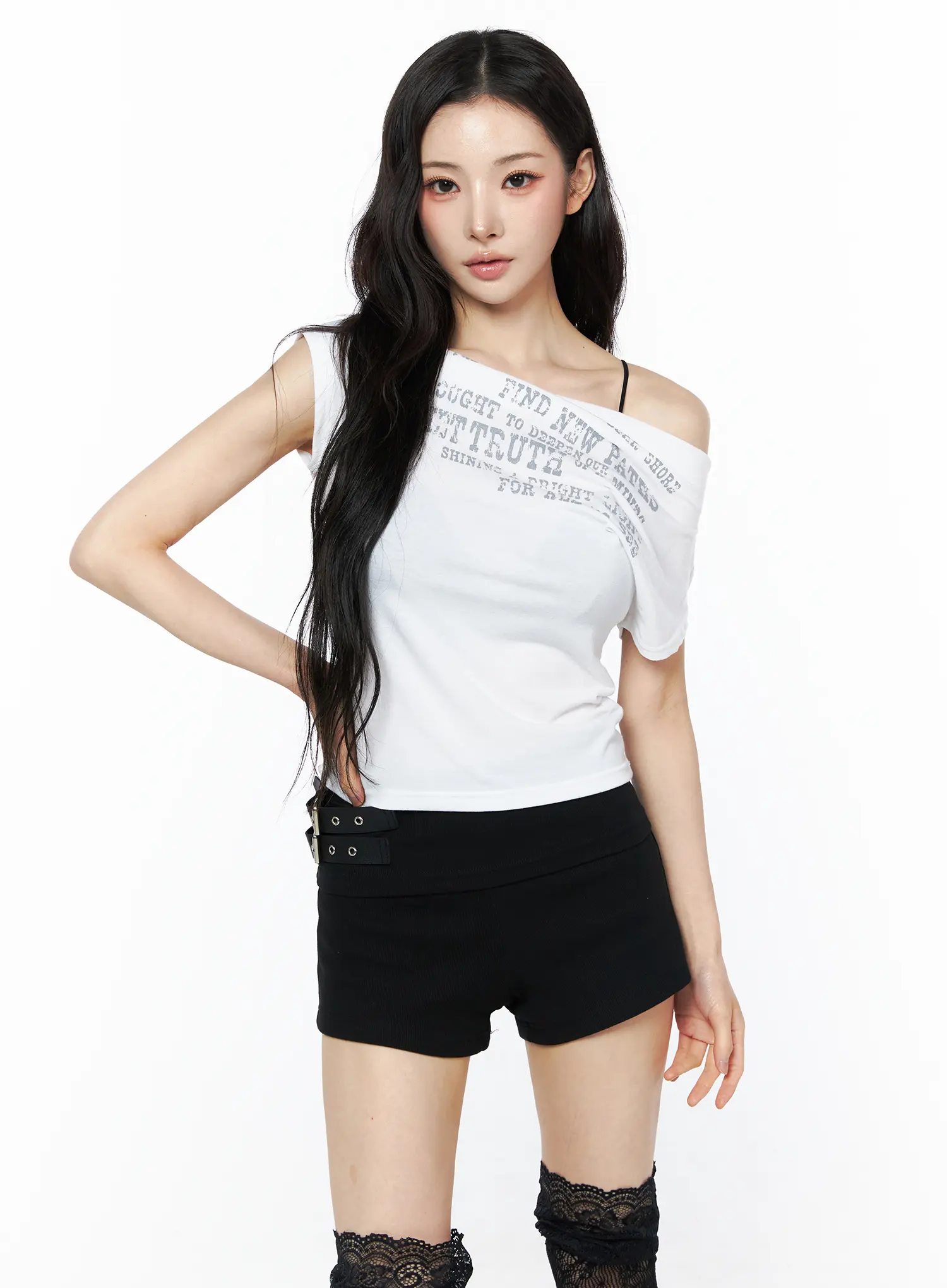 Graphic Print Off-Shoulder Top CU511 - Image 2