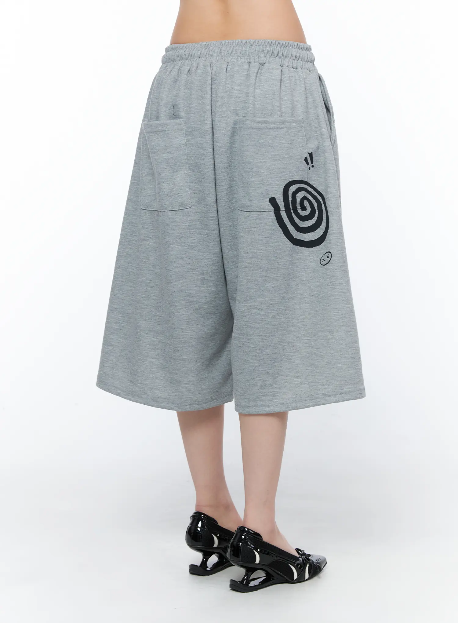 Graphic Print Sweat Shorts CA524 - Image 2