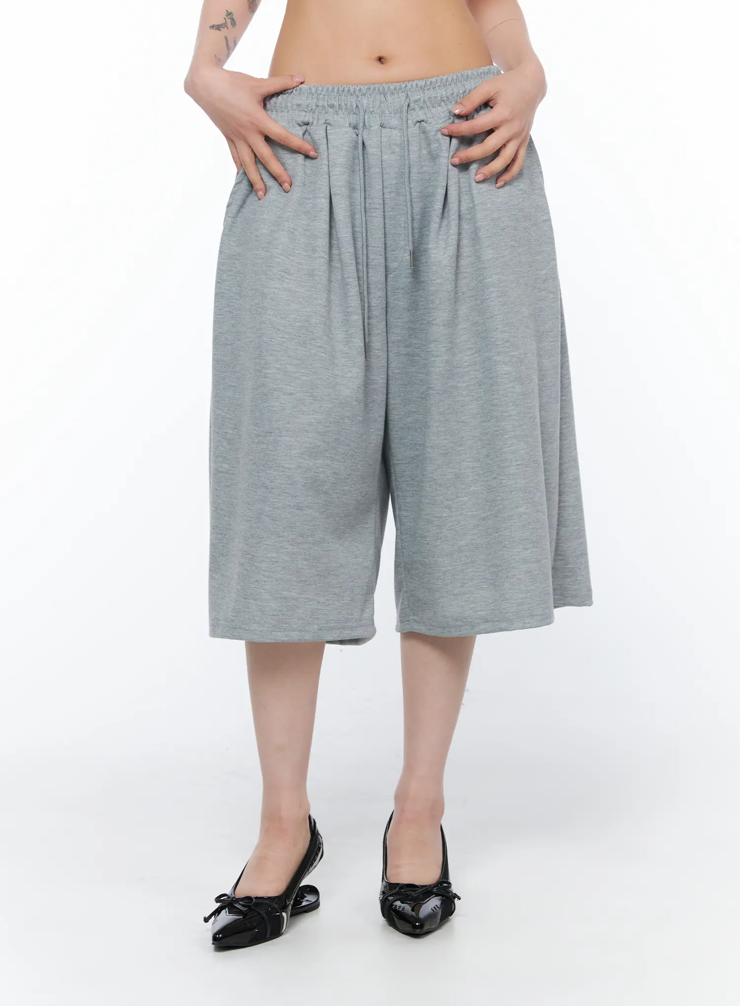 Graphic Print Sweat Shorts CA524 - Image 4