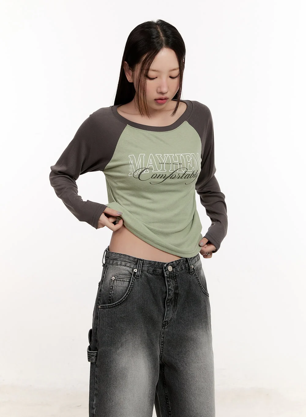 Graphic Two-Tone Off-Shoulder Top CM507 - Image 9