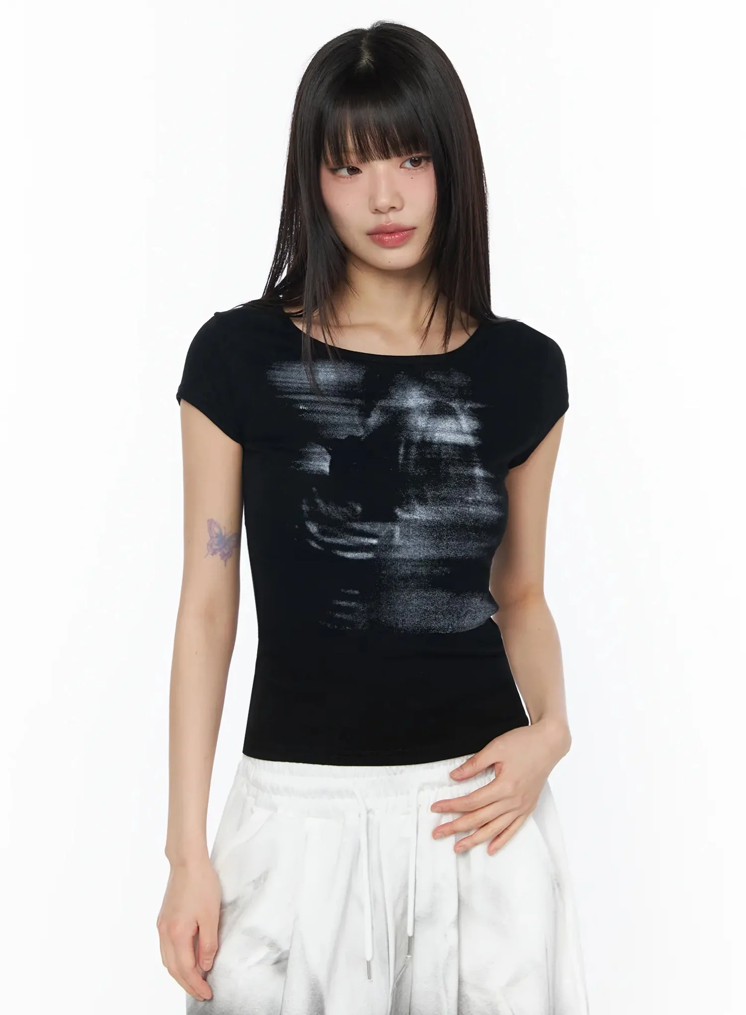 Grunge Wash Graphic Tee IY525 - Image 2