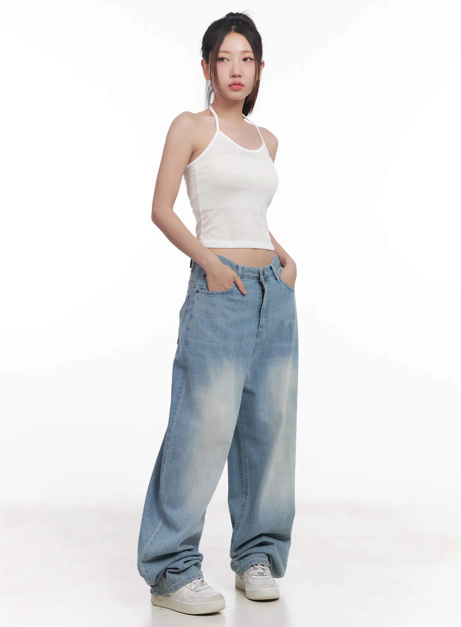 Hani Light-Wash Wide-Leg Jeans CU517 - Image 2