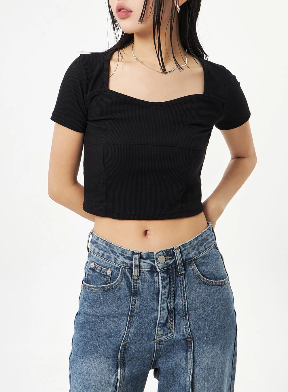 Heart Neck Cropped Tee CA320 - Image 23