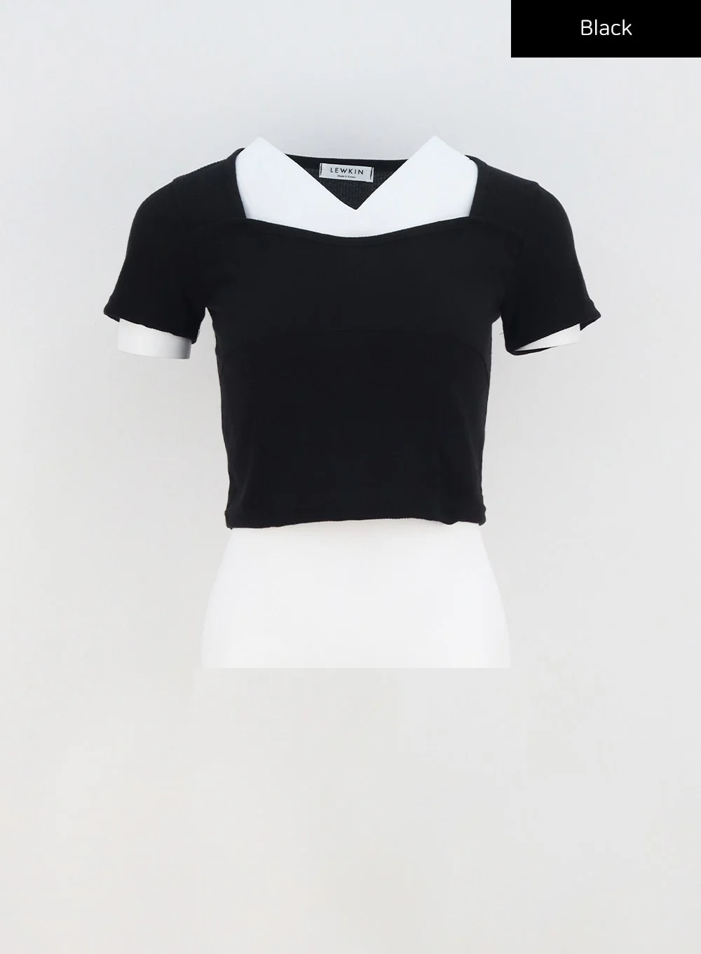 Heart Neck Cropped Tee CA320 - Image 33
