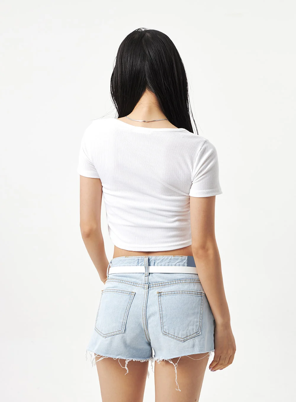 Heart Neck Cropped Tee CA320 - Image 4