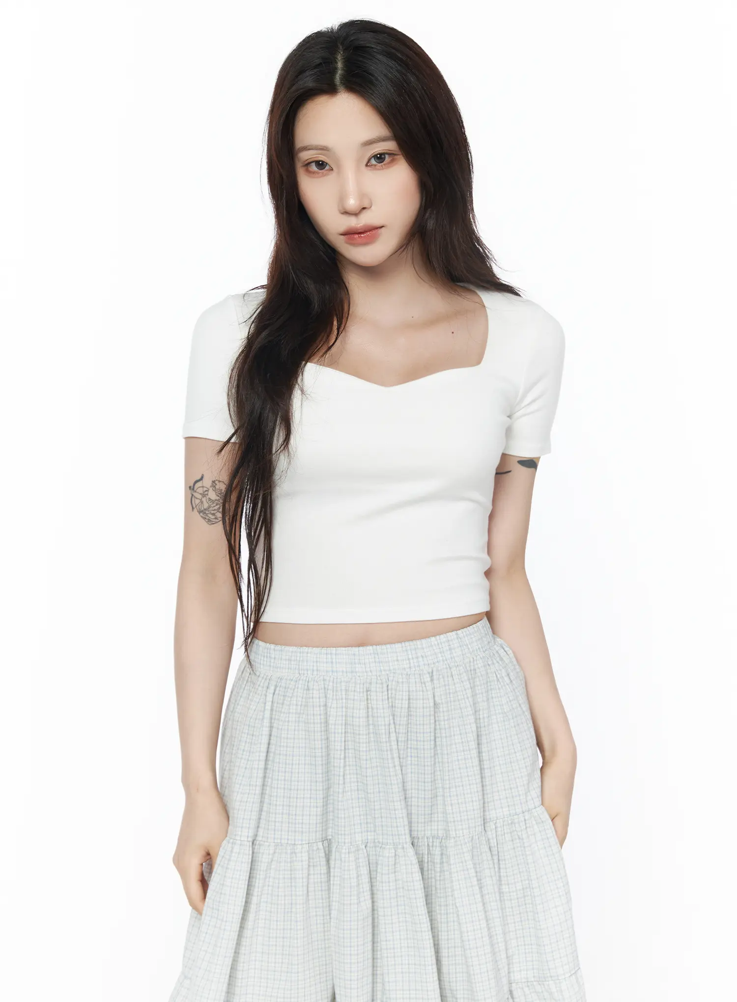 Heart Neck Cropped Tee CU510 - Image 11