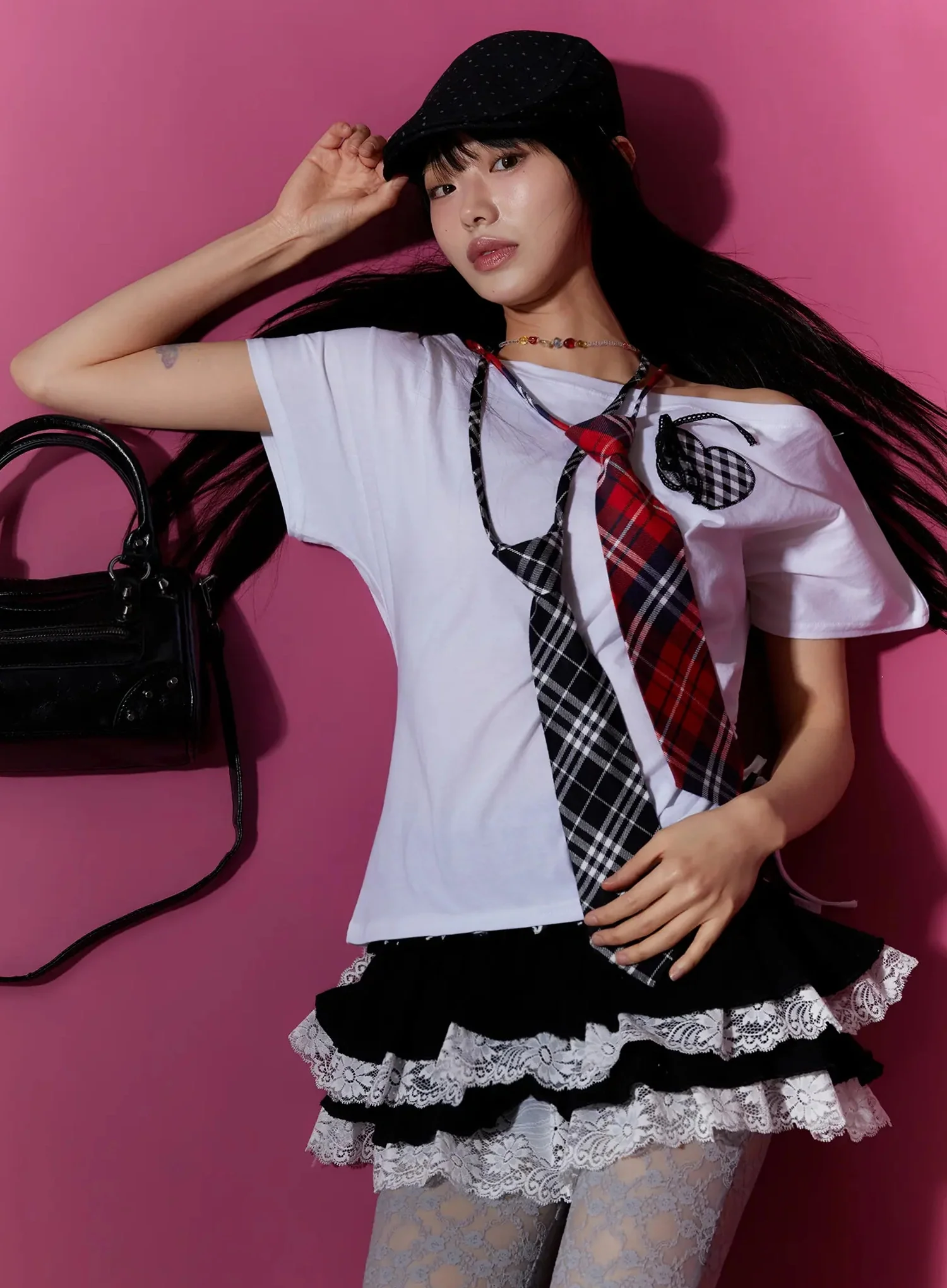 Heart Patch One-Shoulder Oversized T-Shirt IU518 - Image 12