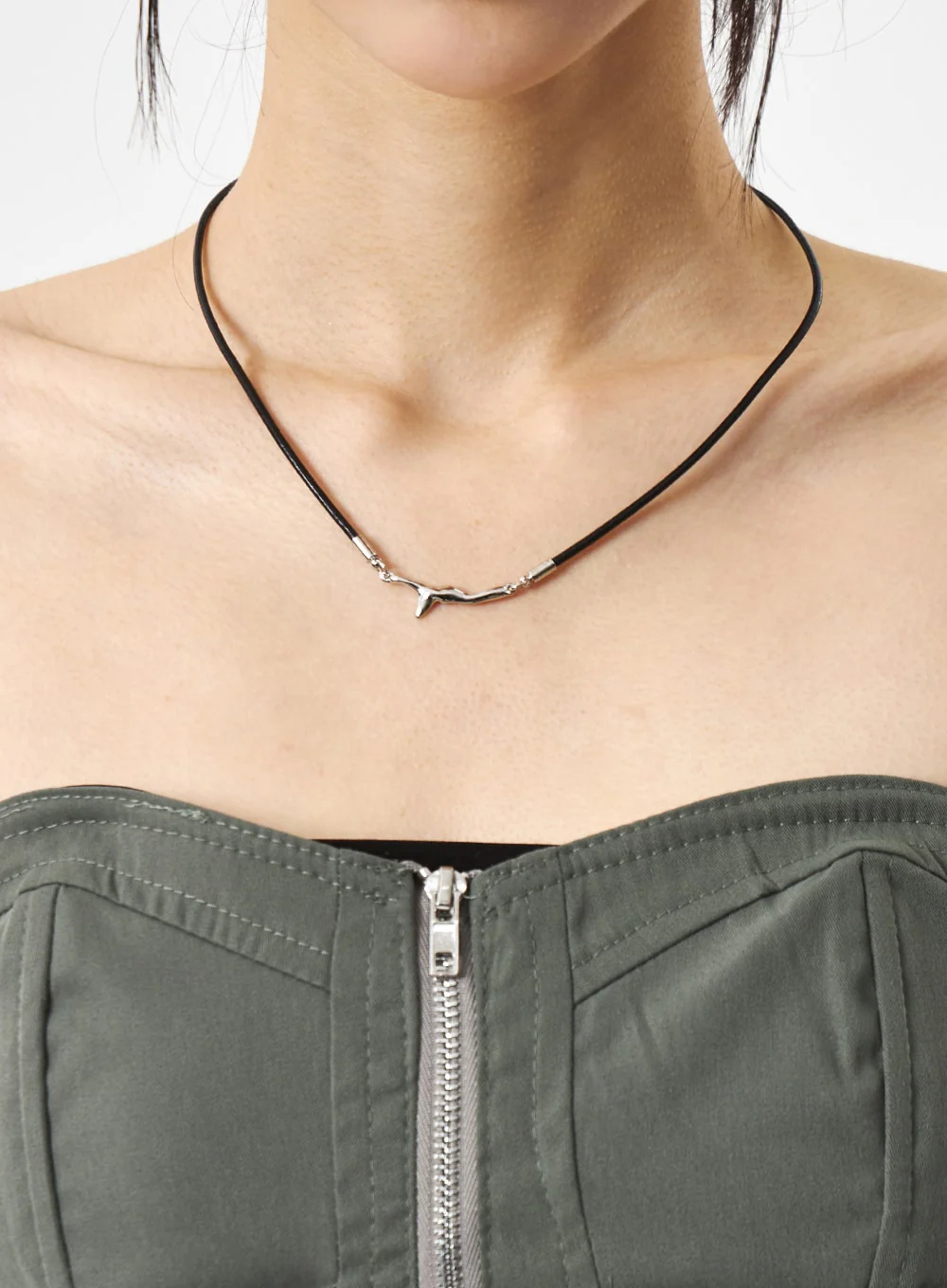 Horn Necklace CA310