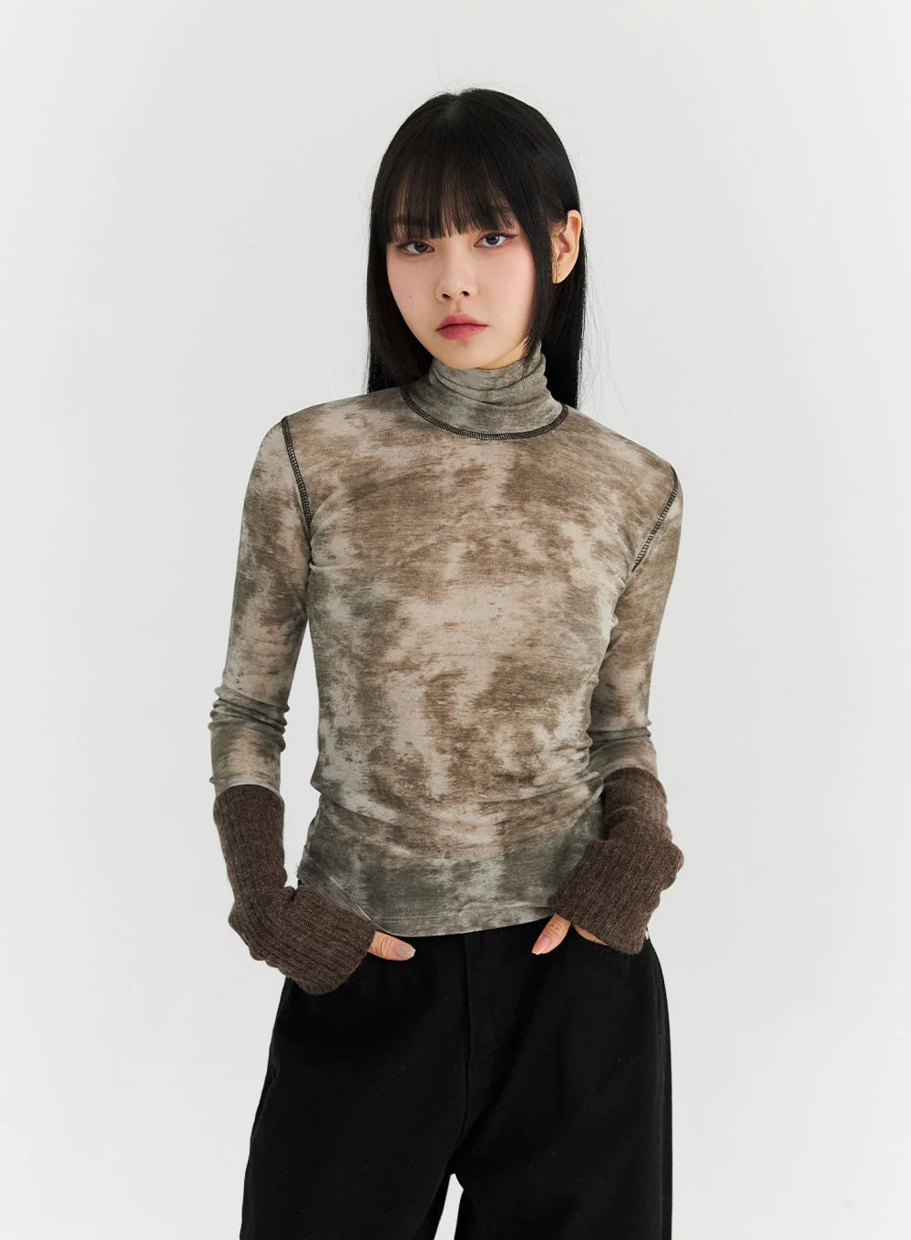 Knit Sleeve Printed Turtleneck Top CN306 - Image 4