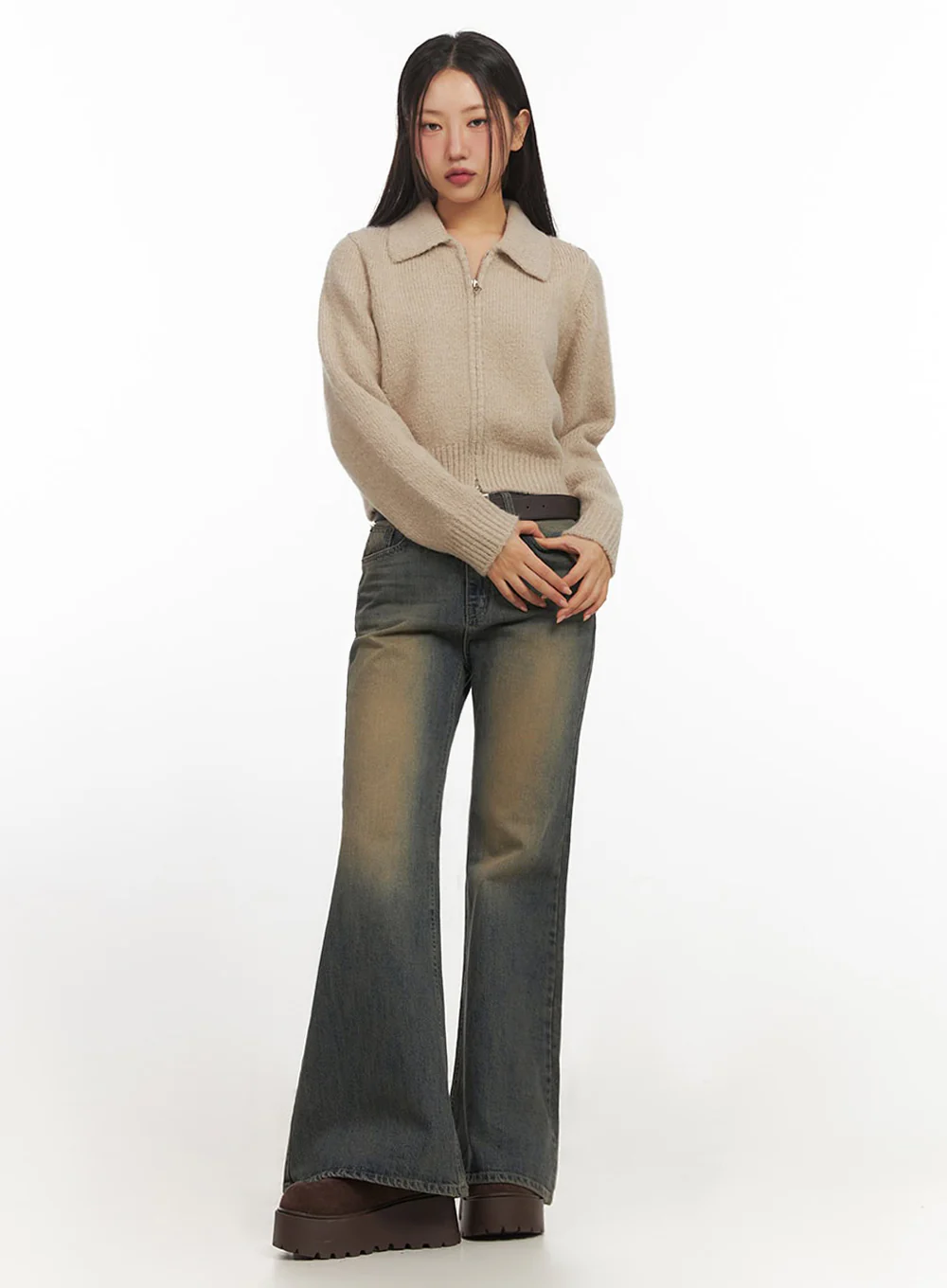 Kourtney Vintage Wash Flared Jeans IF510 - Image 5