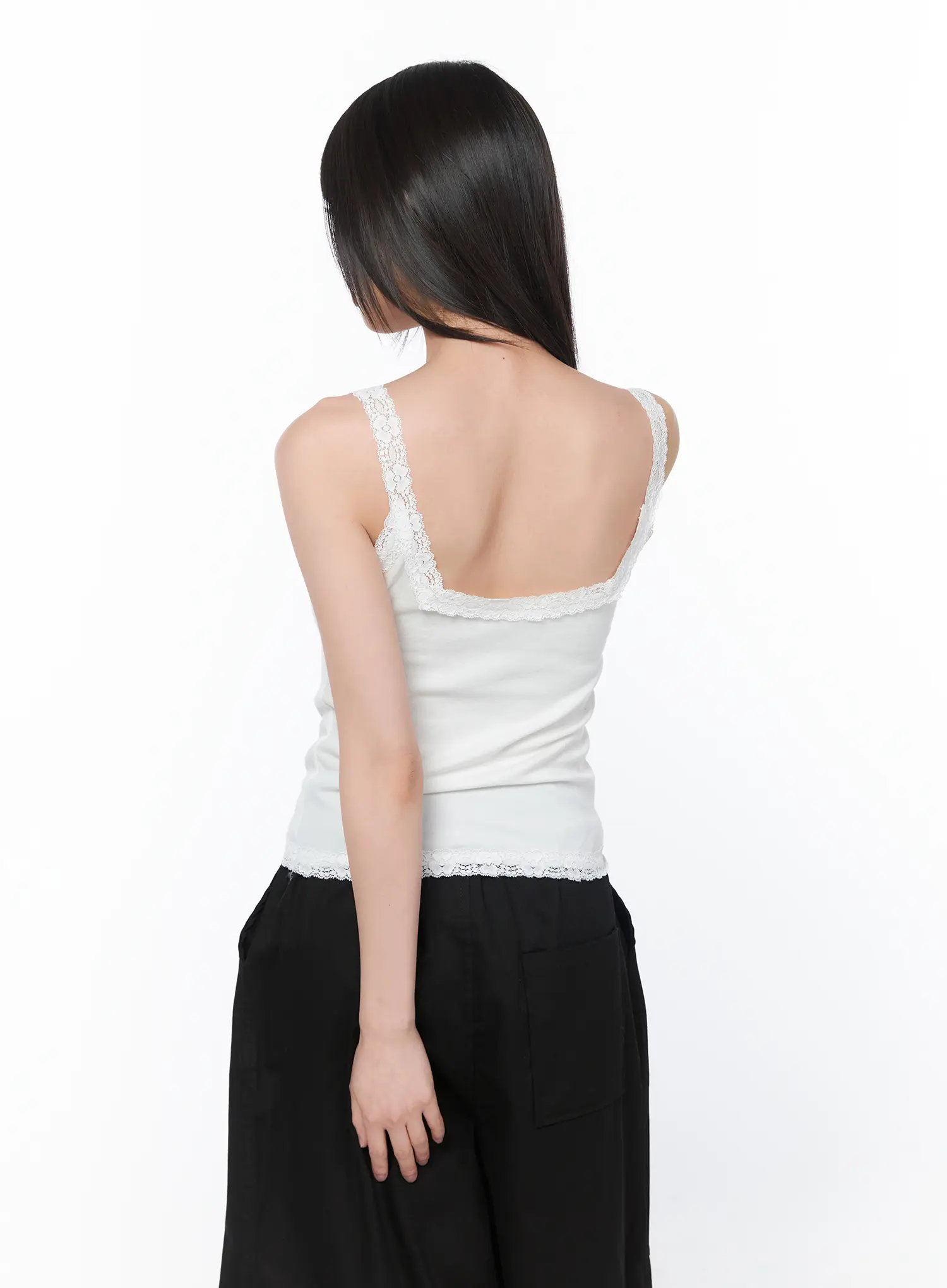Lace Trim Sleeveless Top CA528 - Image 9