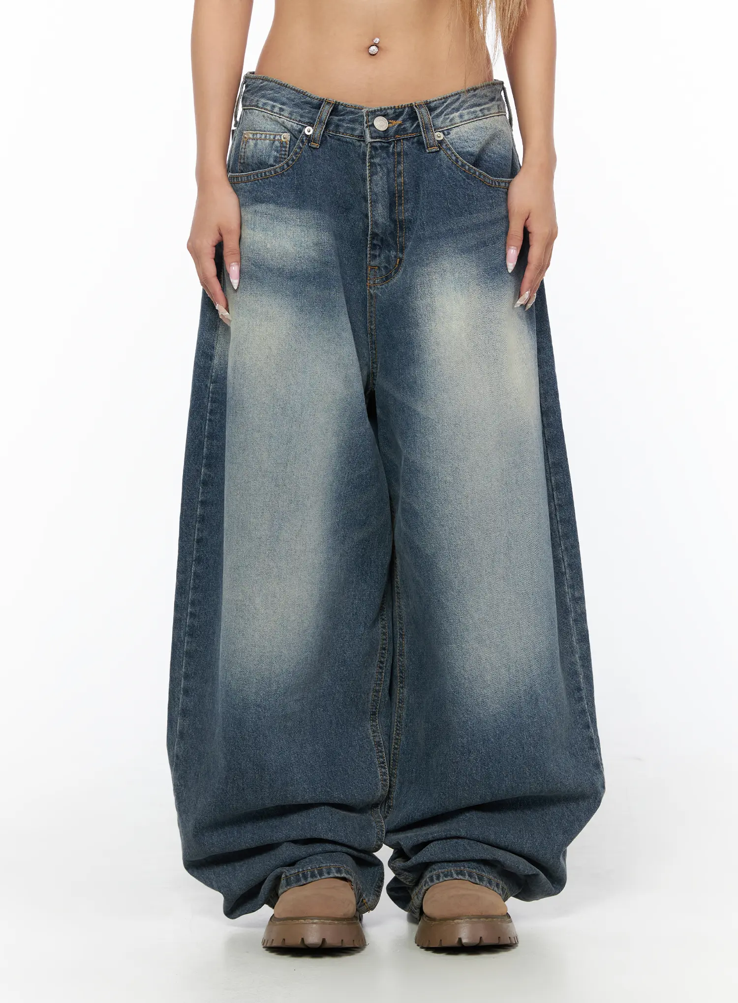 Lane Washed Wide Leg Jeans CU523 - Image 5
