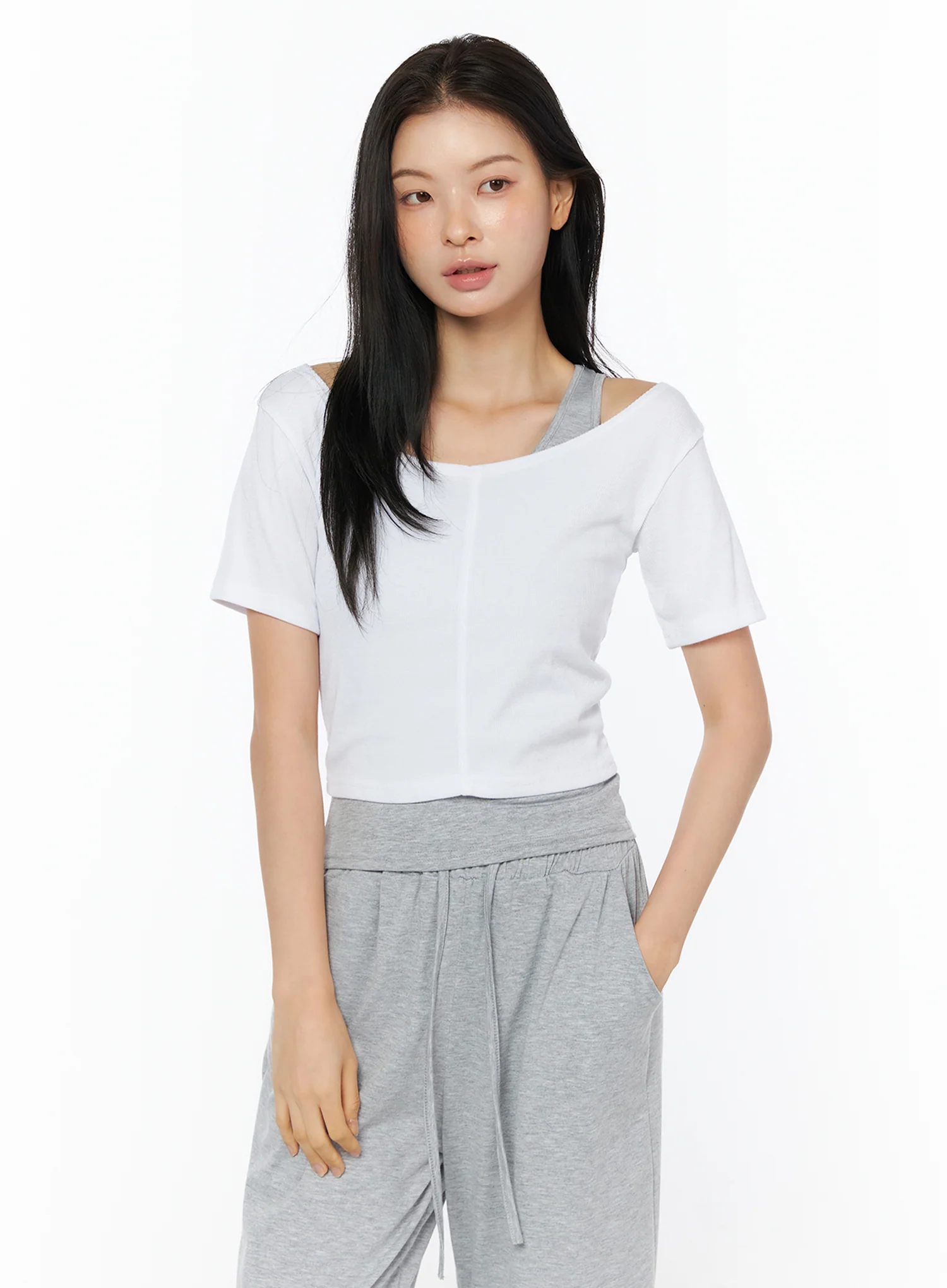 Layered Halter Neck Ribbed Tee IU519 - Image 12