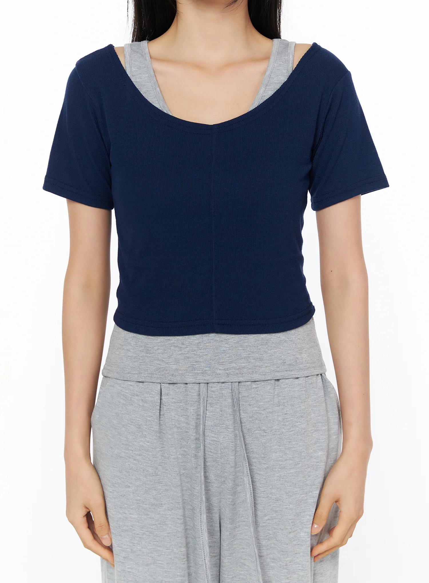 Layered Halter Neck Ribbed Tee IU519 - Image 4
