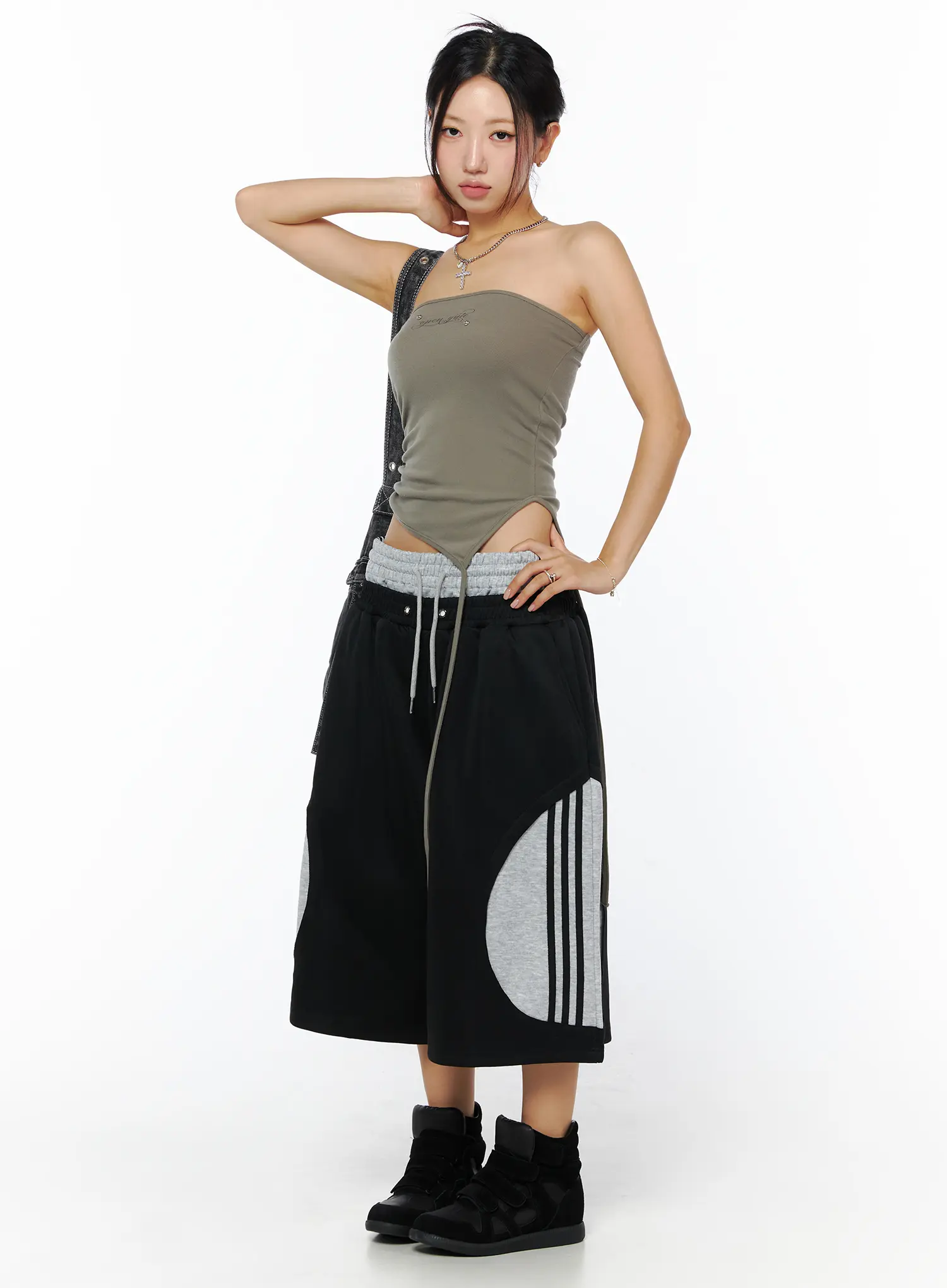 Layered Track Bermuda Shorts CU515