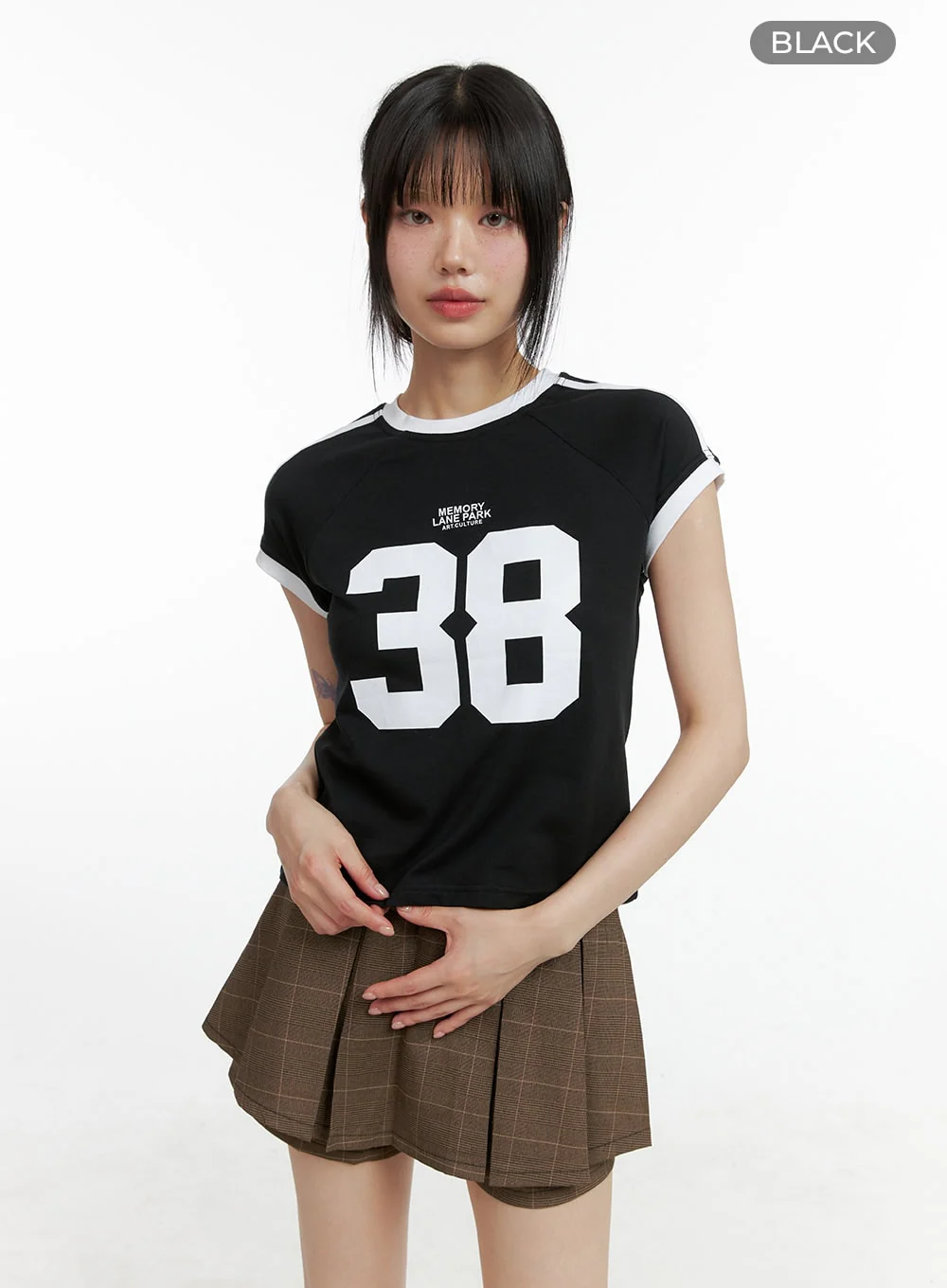 Lettering Crop Tee CL402 - Image 11