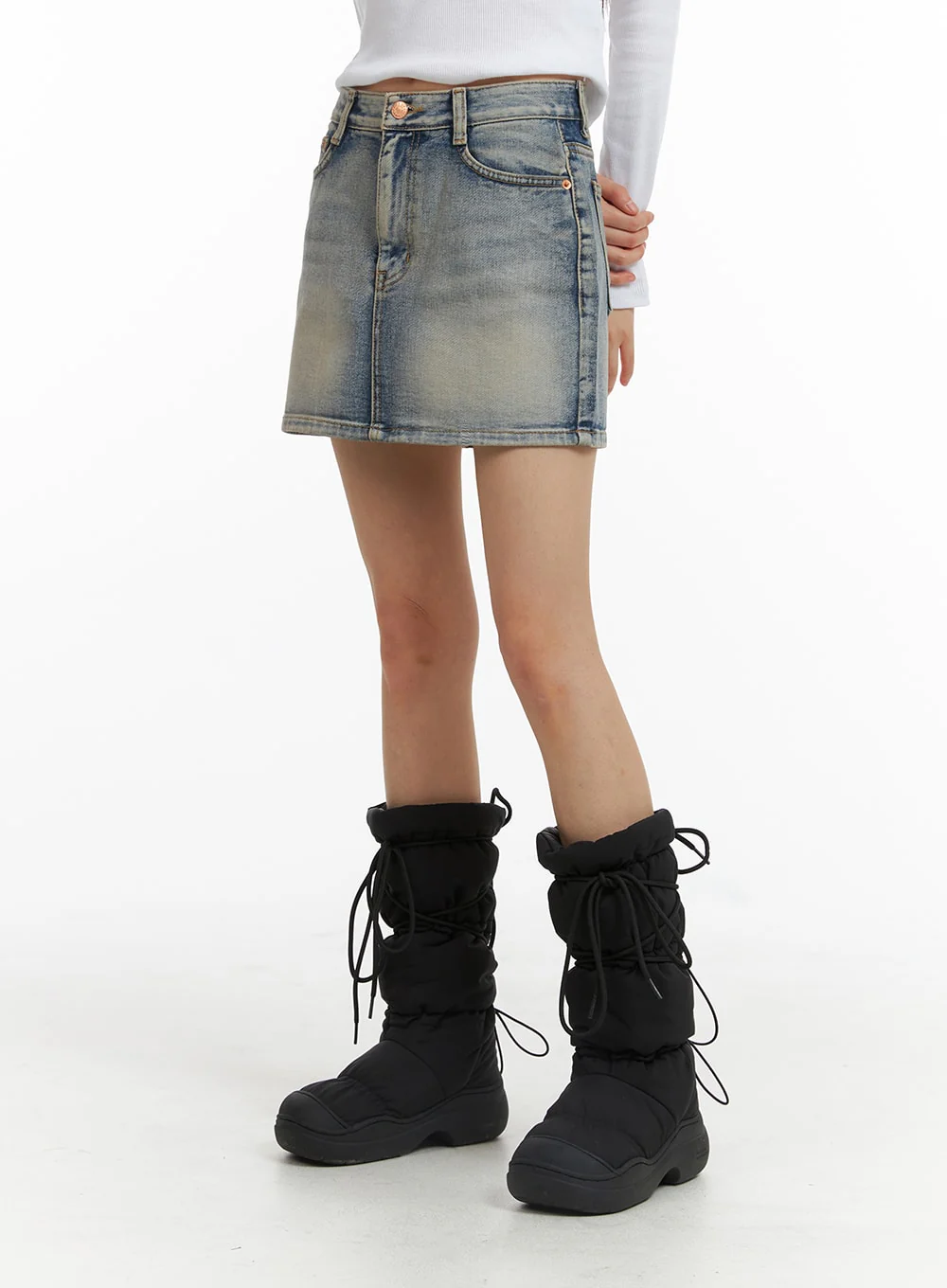 Light Washed Denim Mini Skirt CJ412 - Image 3