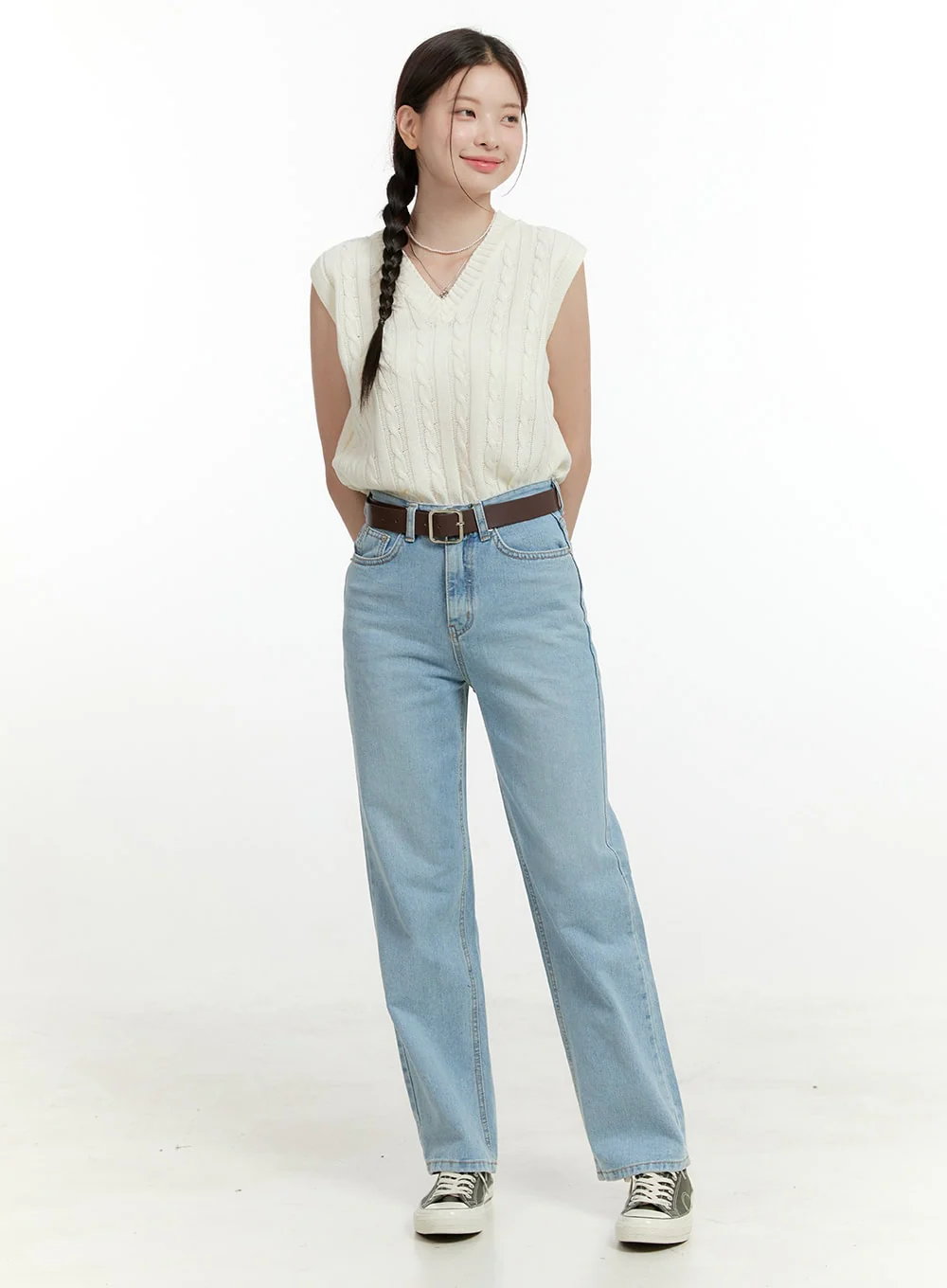 Light Washed Straight Jeans OL423 - Image 4
