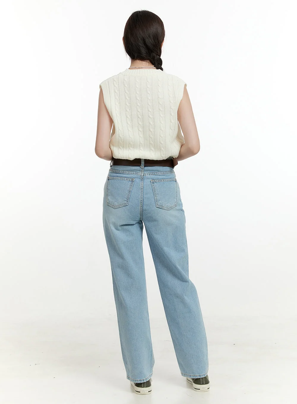Light Washed Straight Jeans OL423 - Image 5