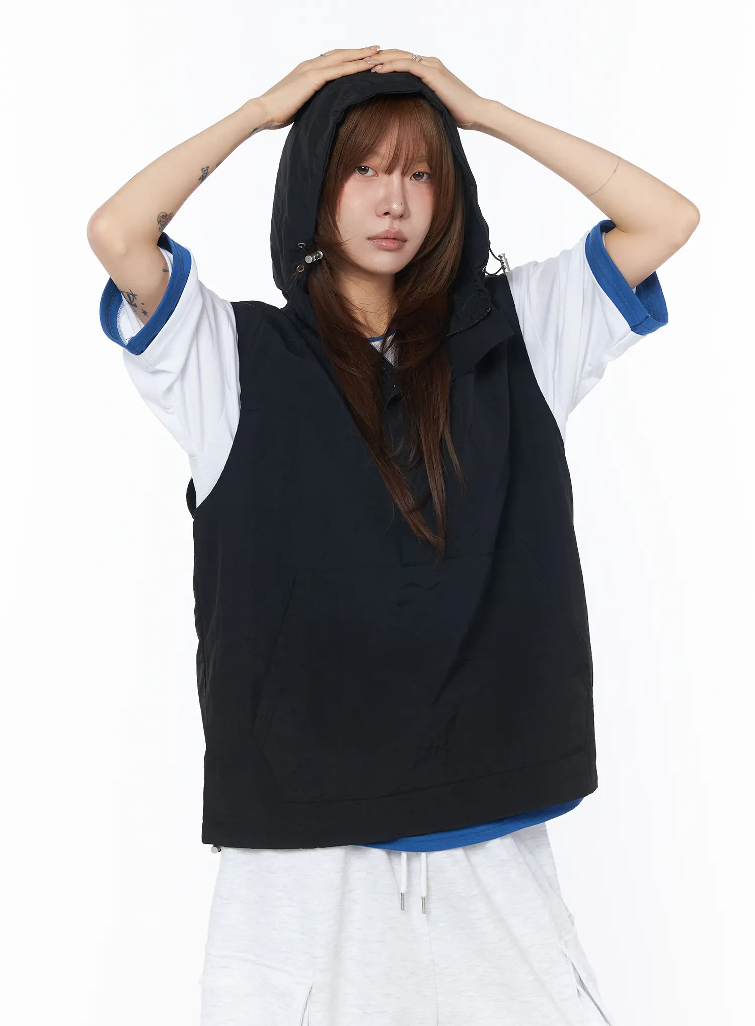 Lightweight Hooded Vest CY527 - Image 4