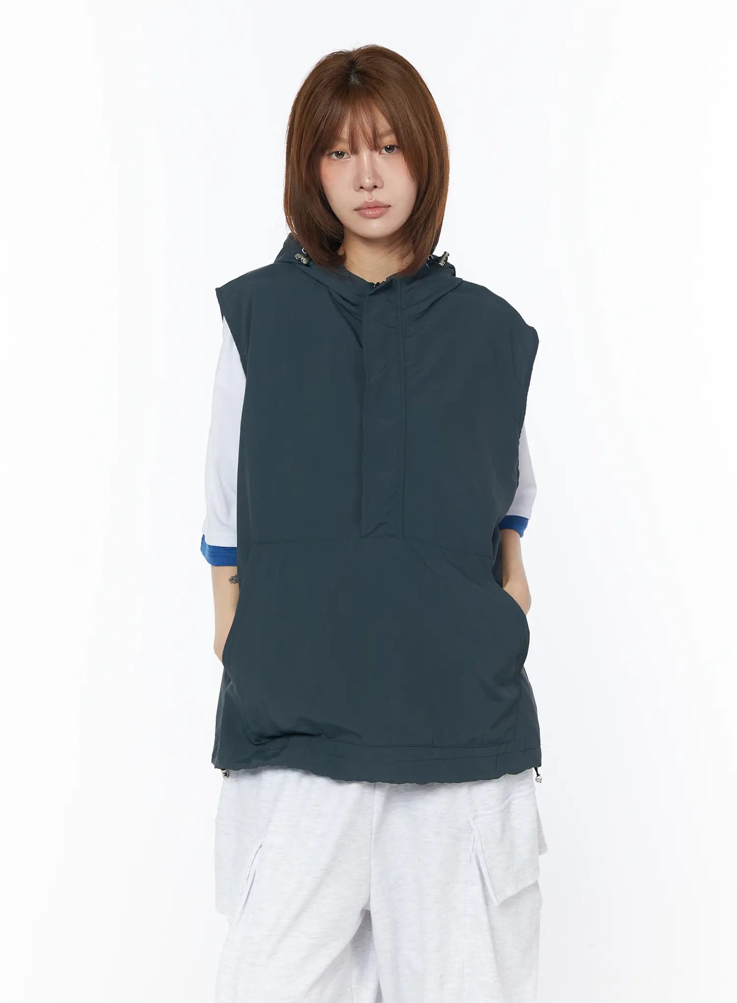 Lightweight Hooded Vest CY527 - Image 7