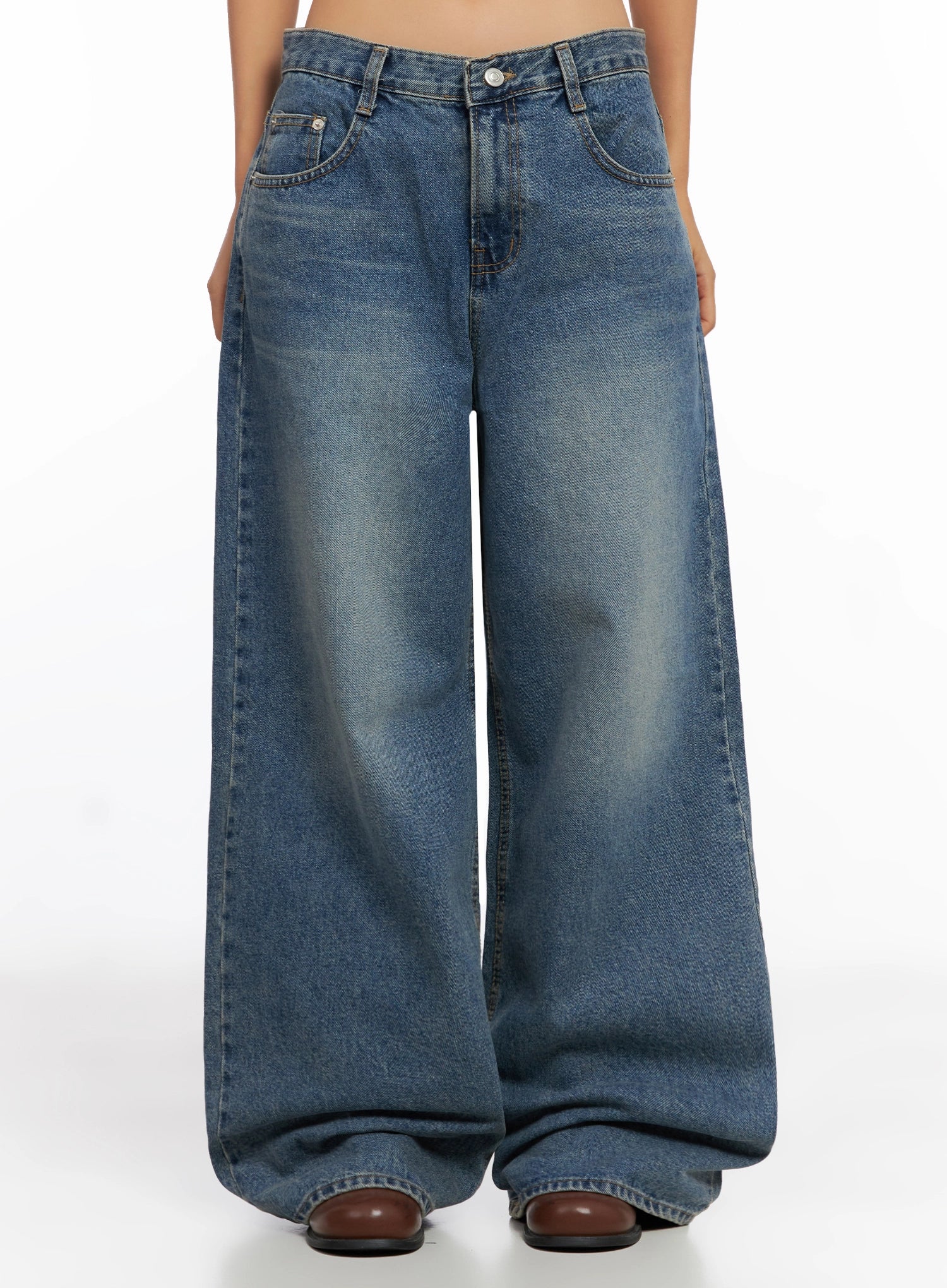 Lilah Wide-Leg Washed Jeans IG527 - Image 7