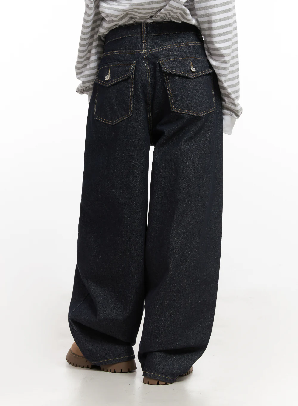 Lily Stitched Wide-Leg Jeans CN426 - Image 7