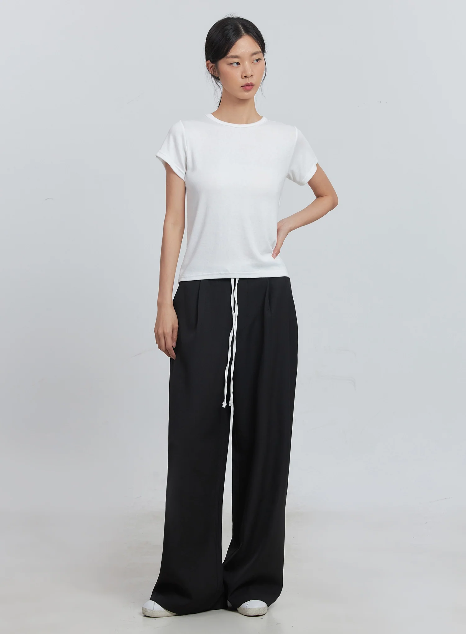 Loose-Fit Short-Sleeve Tee IU512 - Image 17