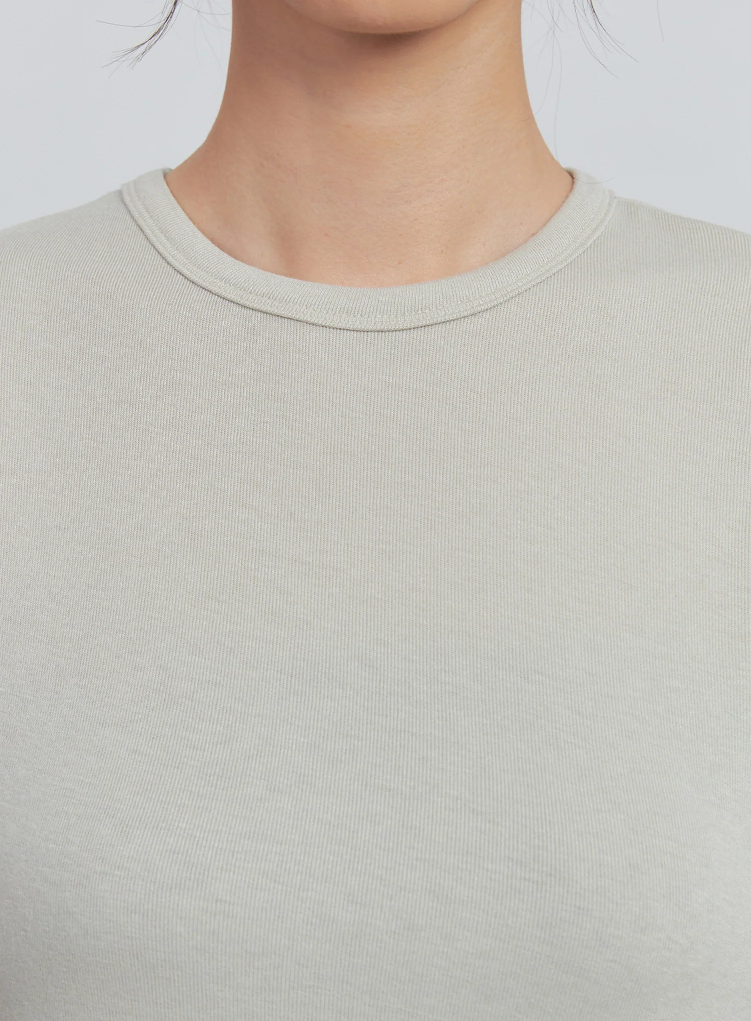 Loose-Fit Short-Sleeve Tee IU512 - Image 32