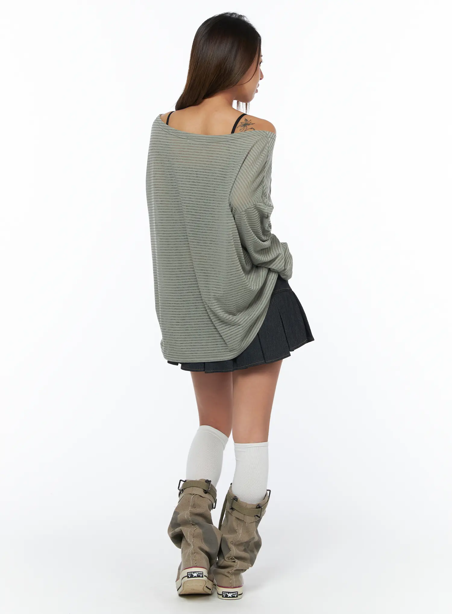 Loose Fit Striped Off-Shoulder Long Sleeve Tee CA517 - Image 5