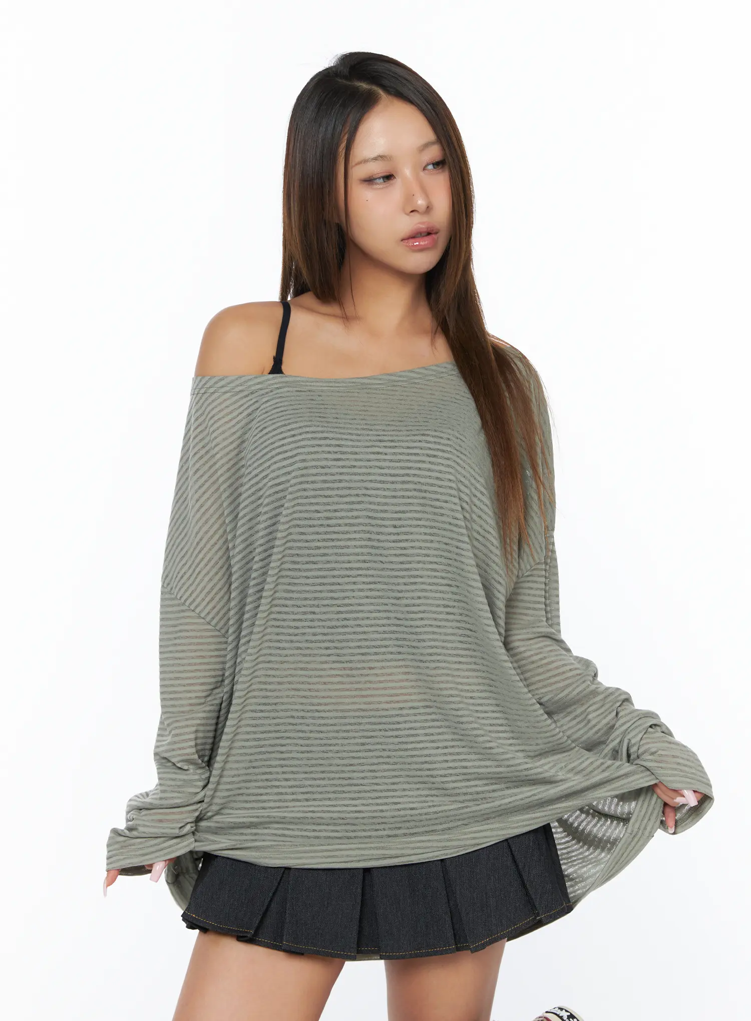 Loose Fit Striped Off-Shoulder Long Sleeve Tee CA517 - Image 9