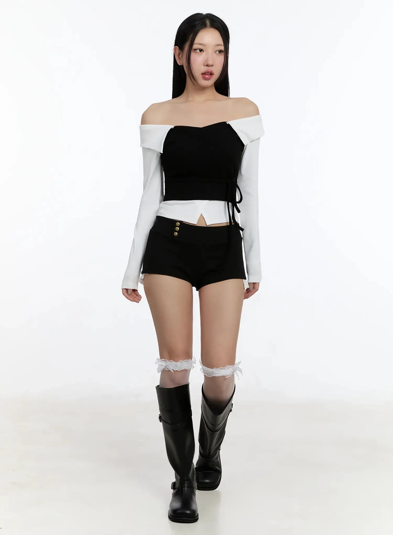 Low-Rise Frill Shorts IM509 - Image 7